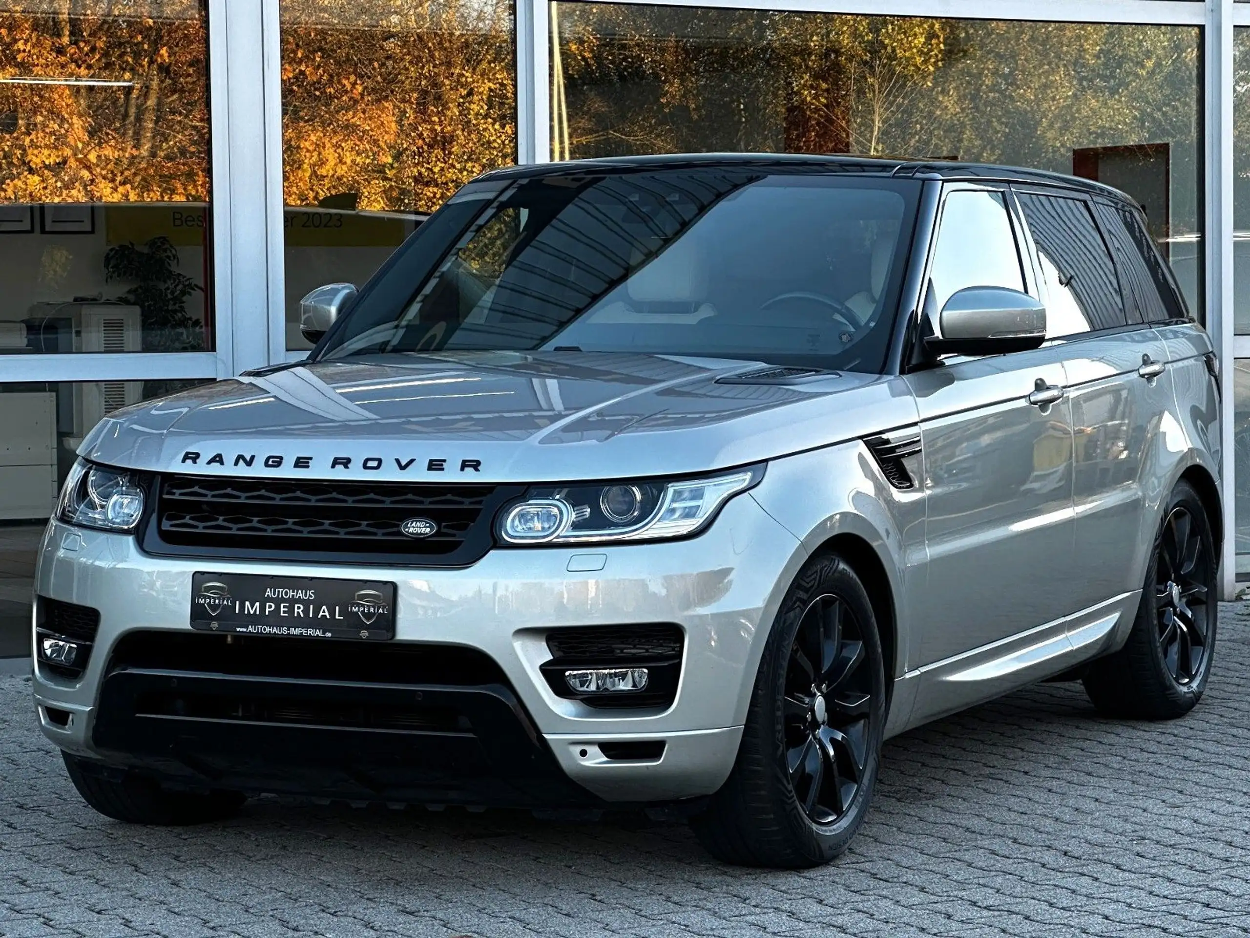 Land Rover - Range Rover Sport