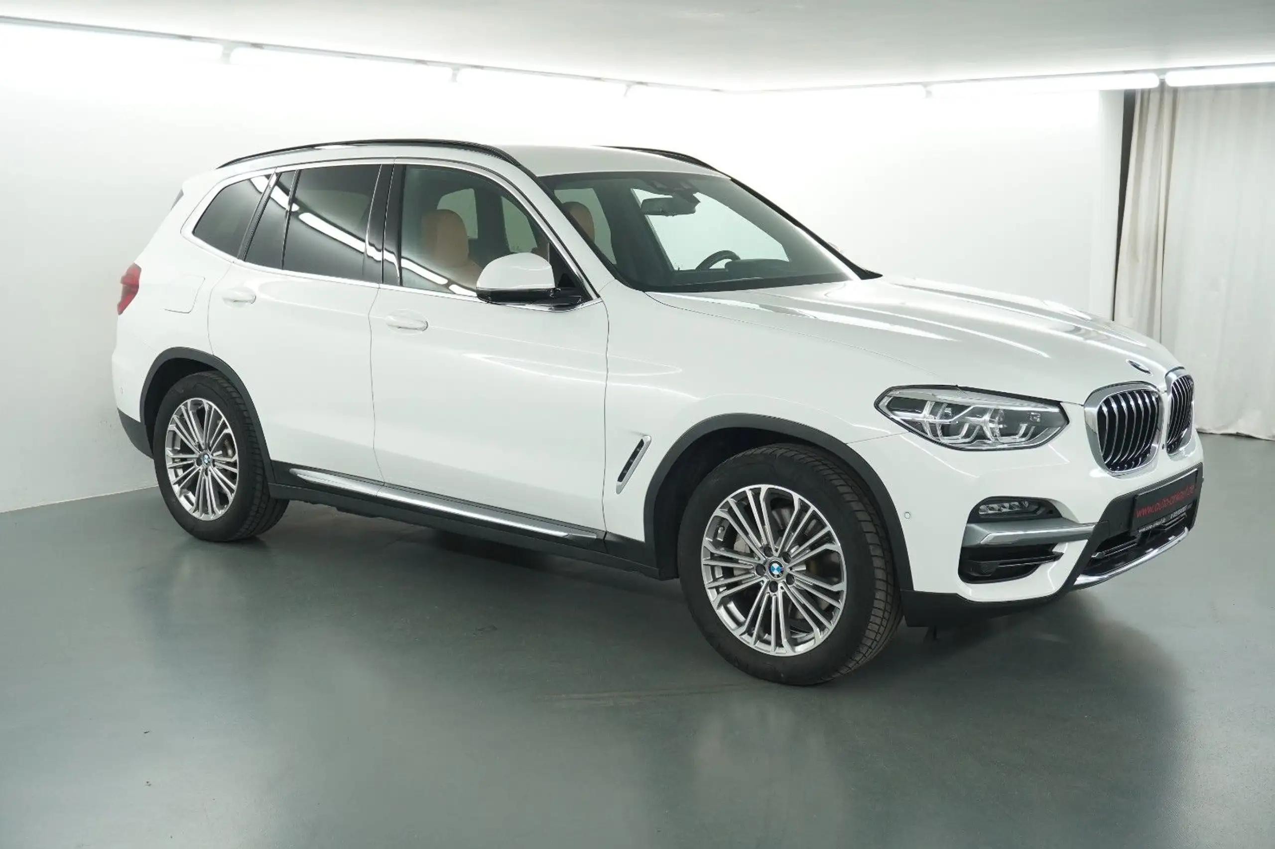 BMW - X3