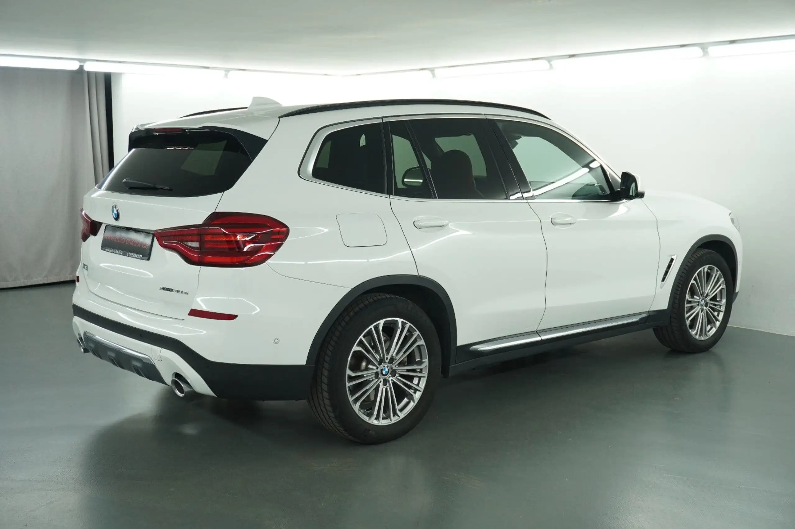 BMW - X3