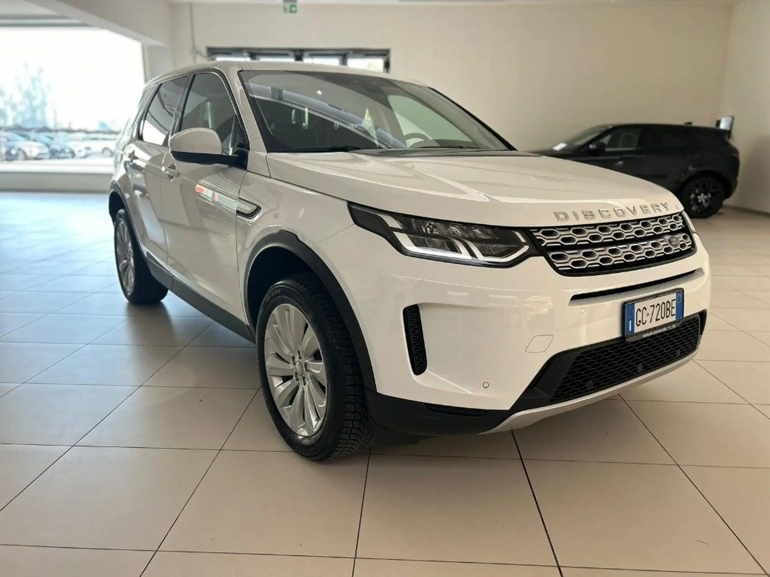 Land Rover - Discovery Sport