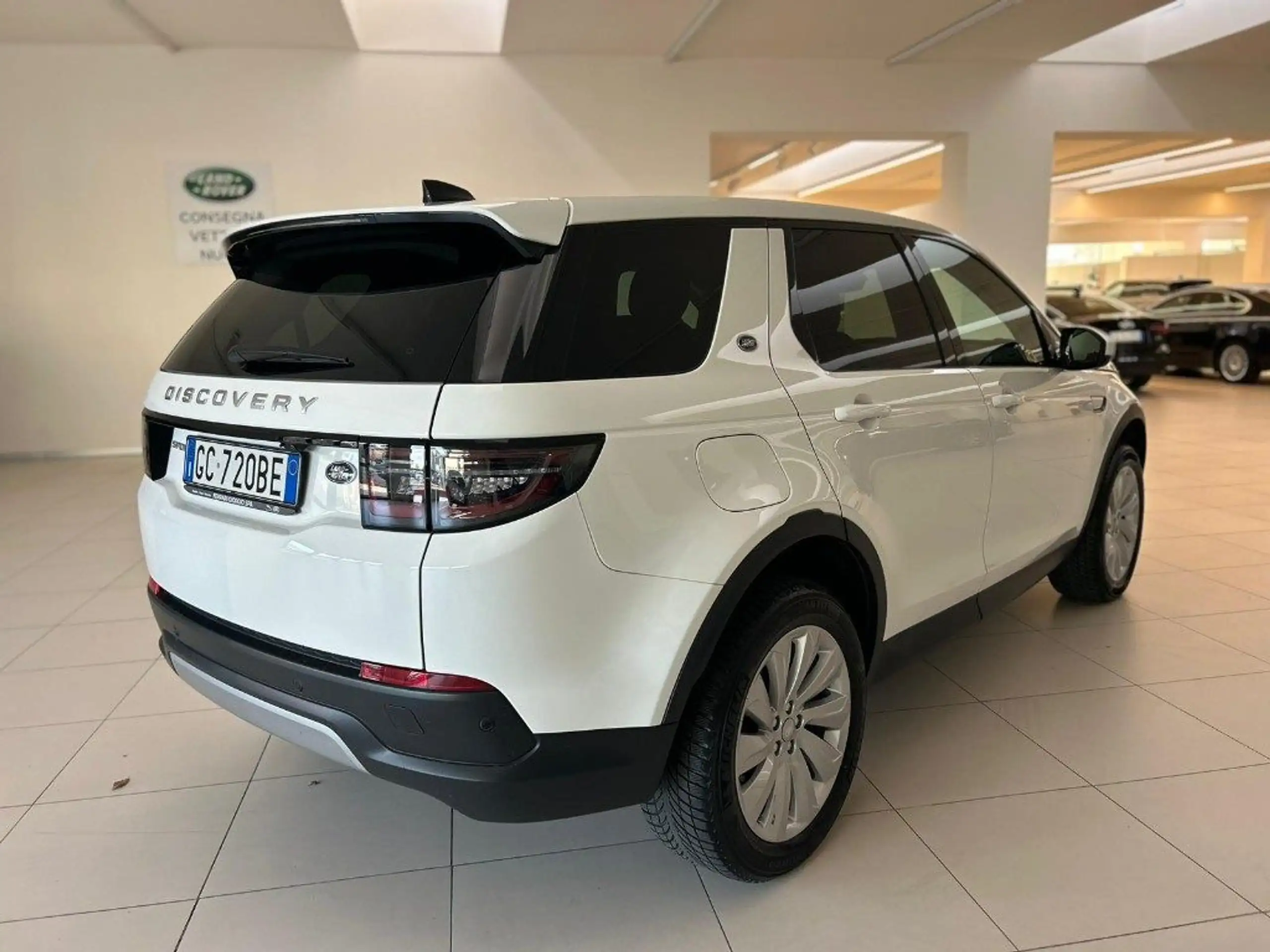 Land Rover - Discovery Sport