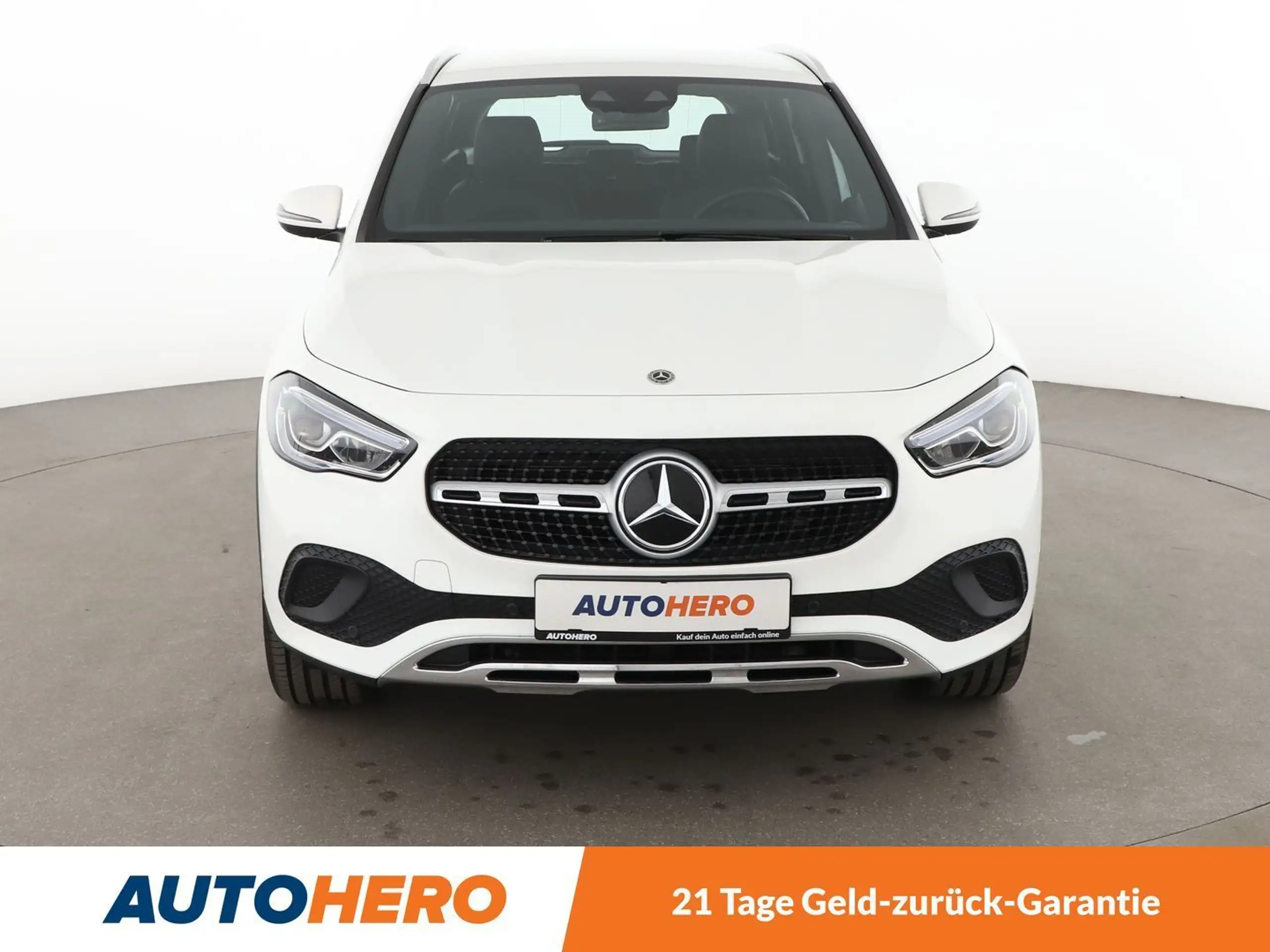 Mercedes-Benz - GLA 200