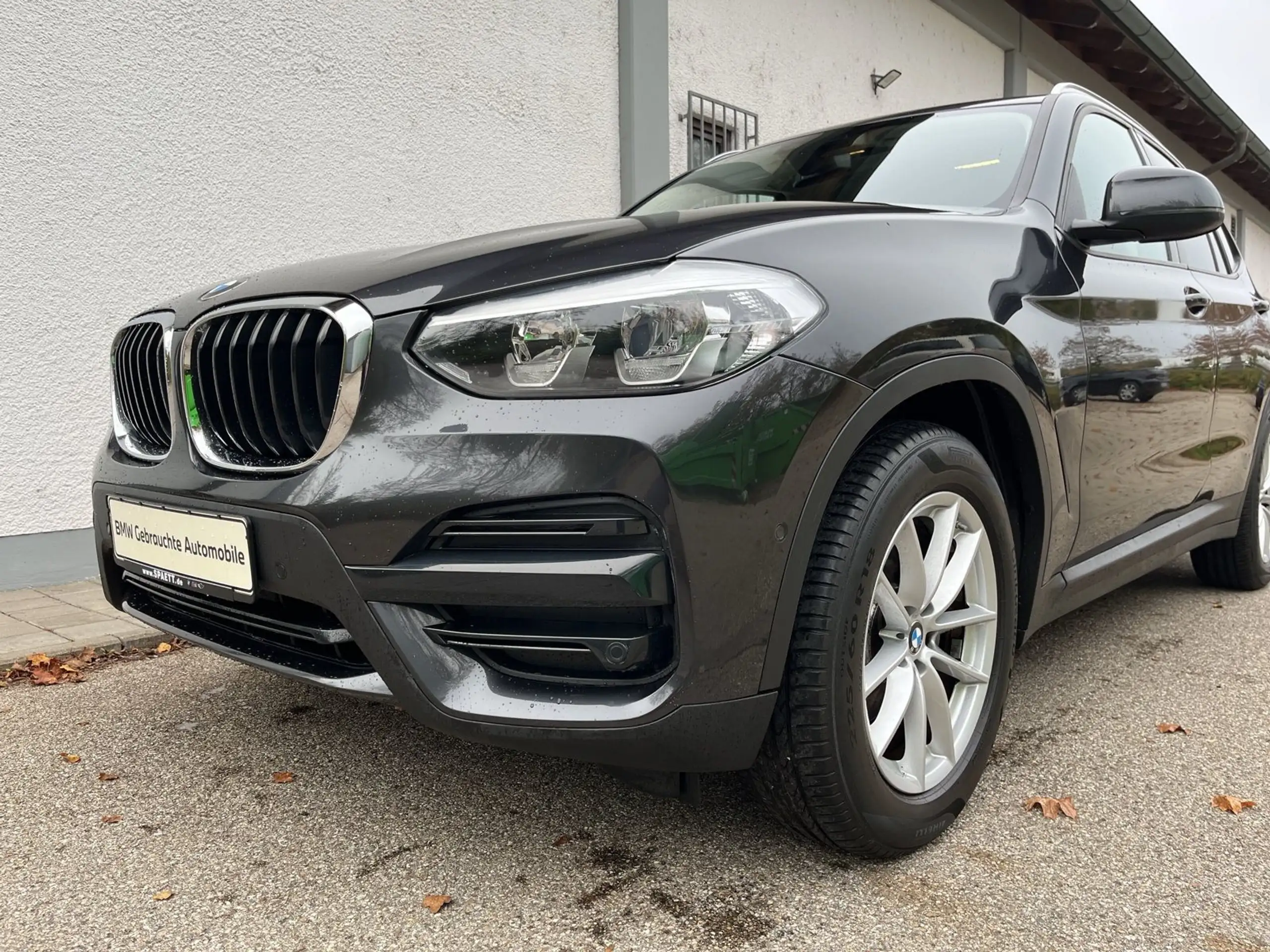 BMW - X3