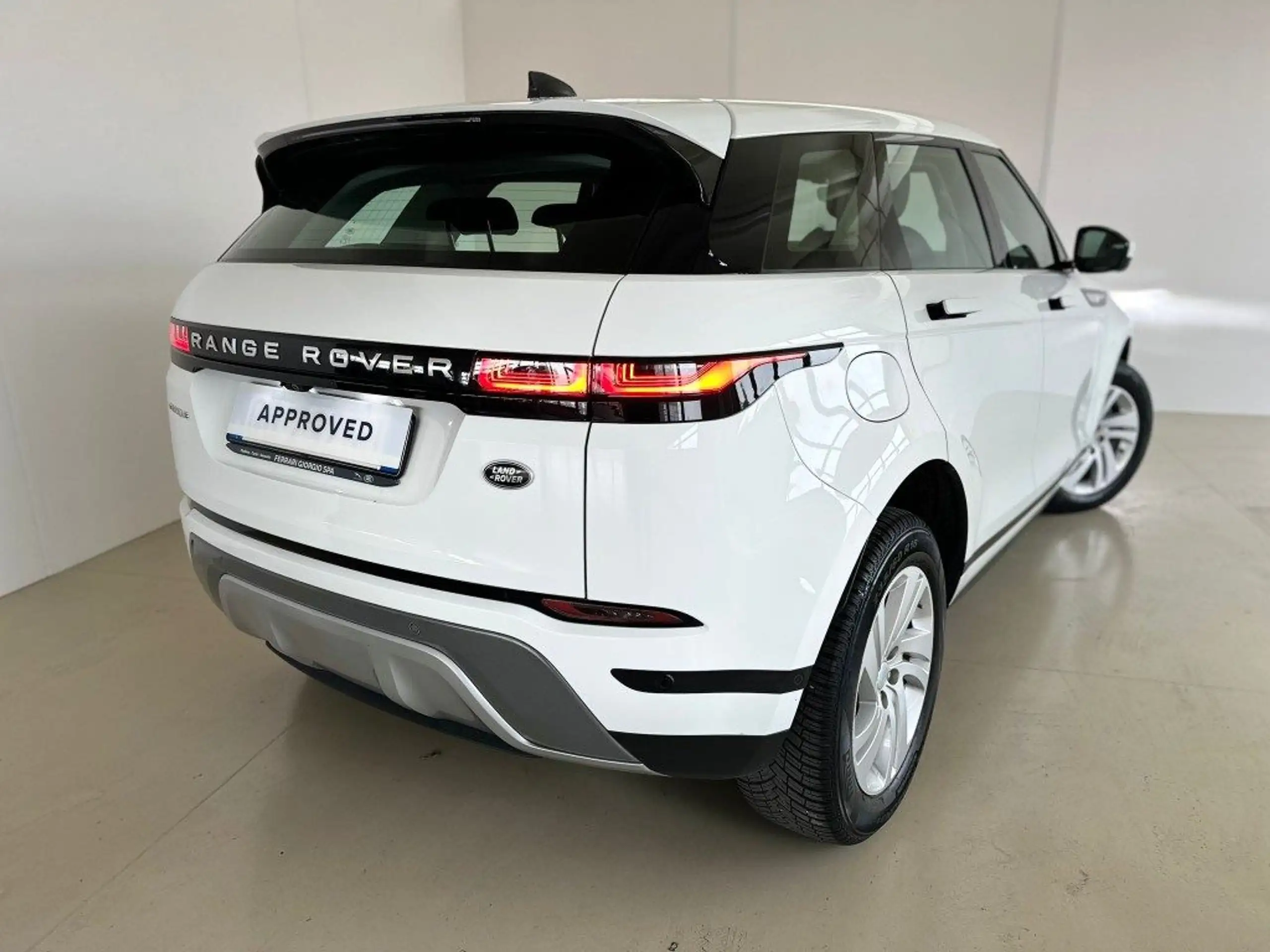 Land Rover - Range Rover Evoque