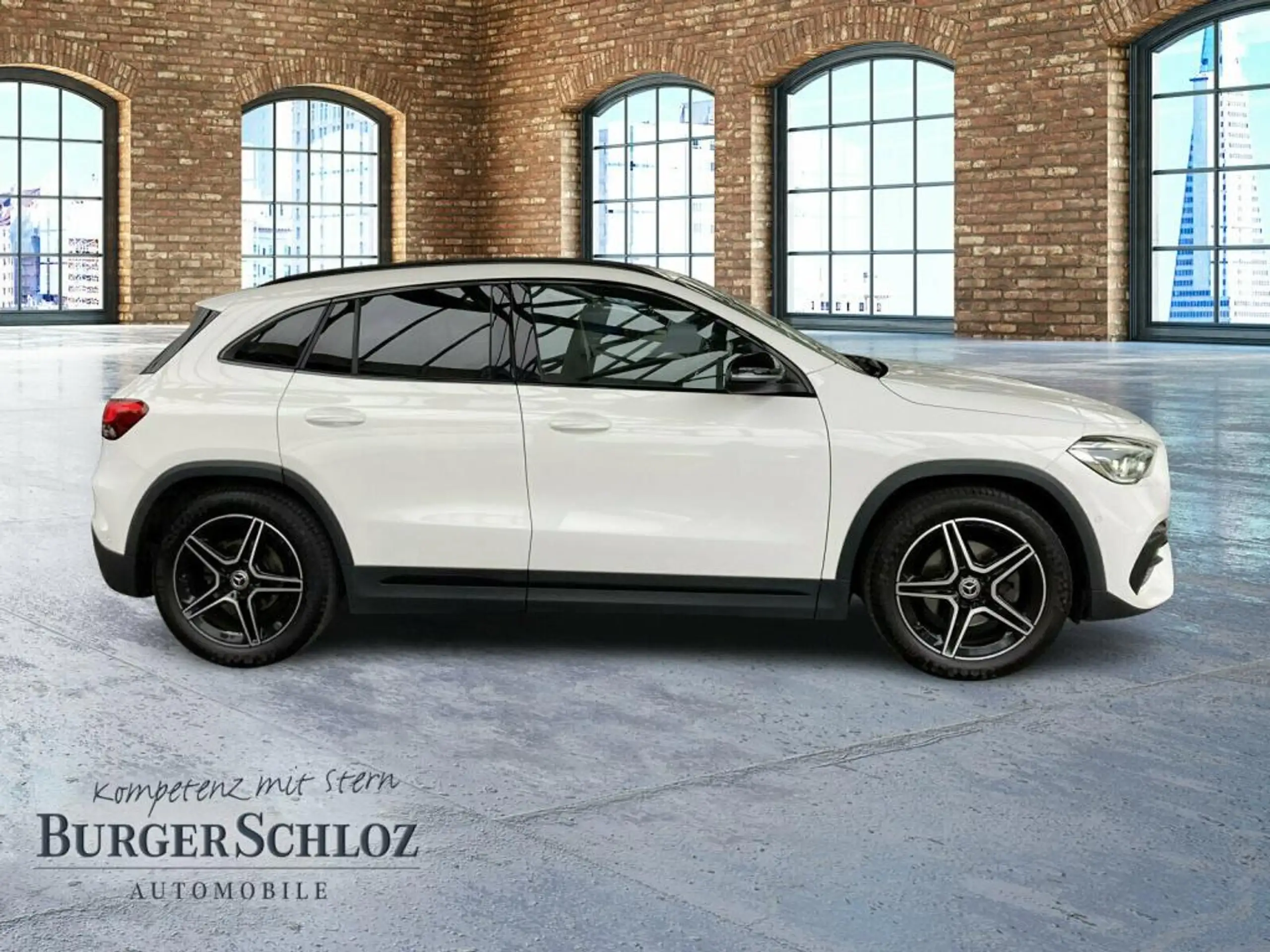 Mercedes-Benz - GLA 200