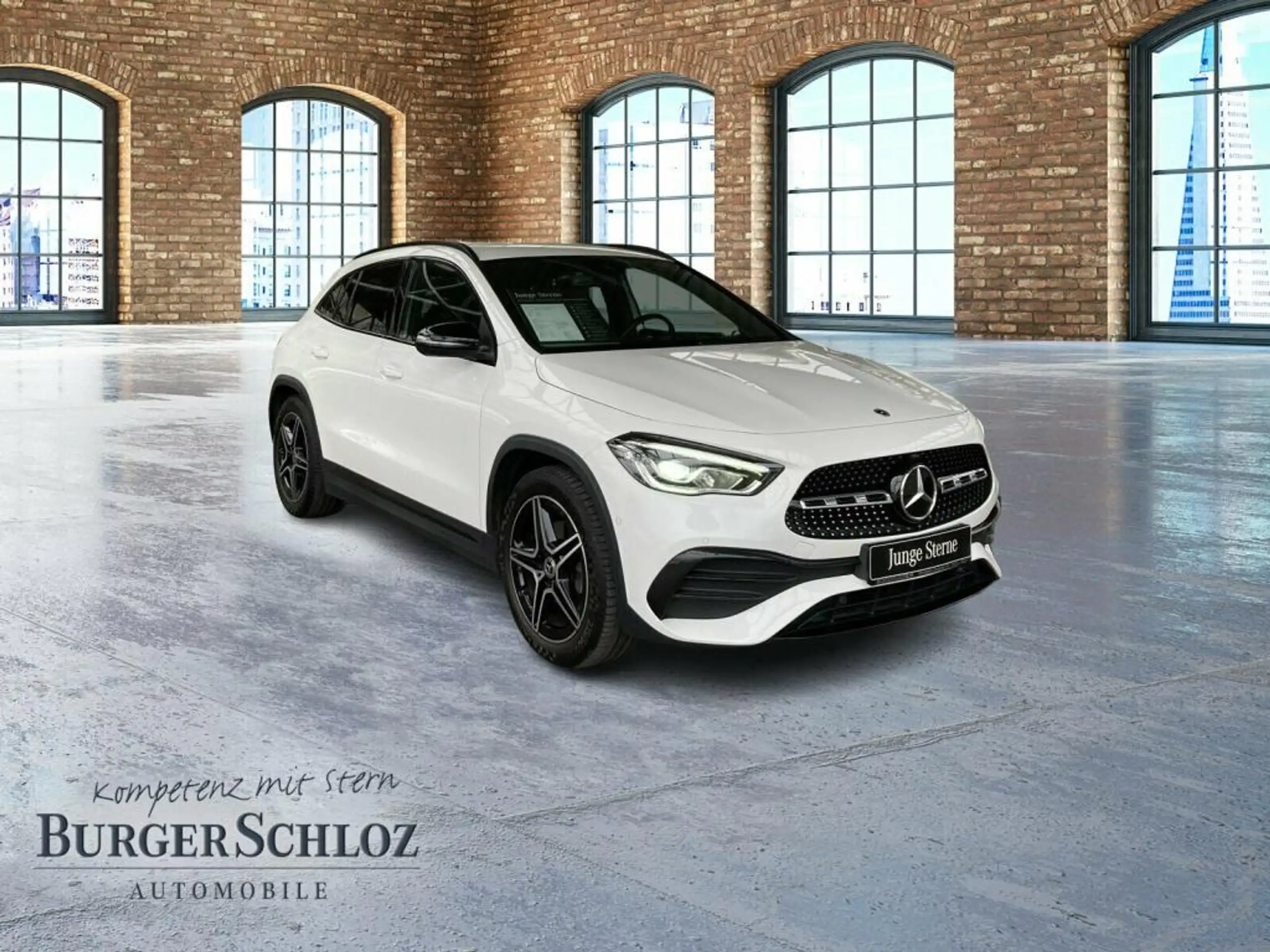 Mercedes-Benz - GLA 200