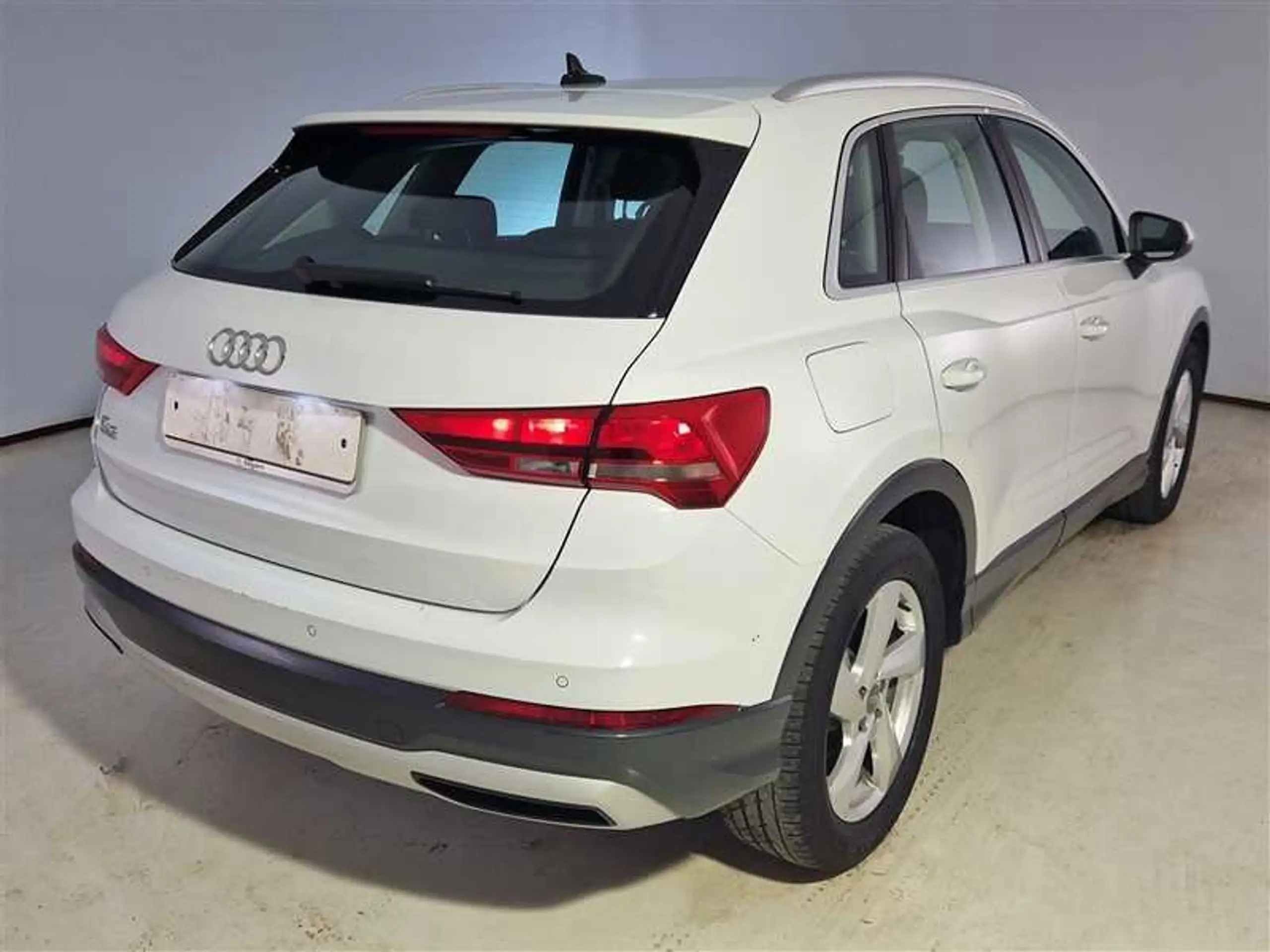 Audi - Q3