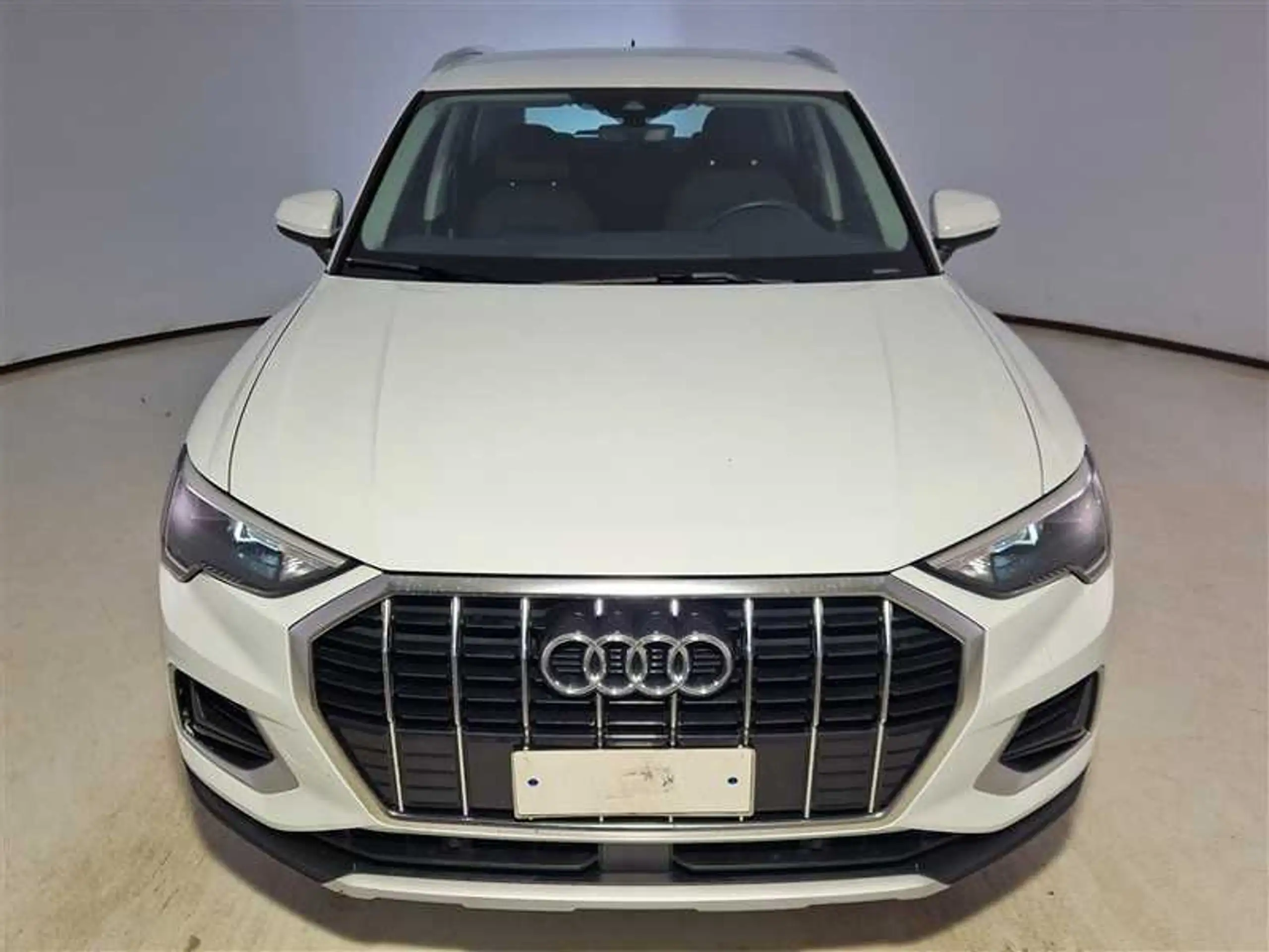 Audi - Q3