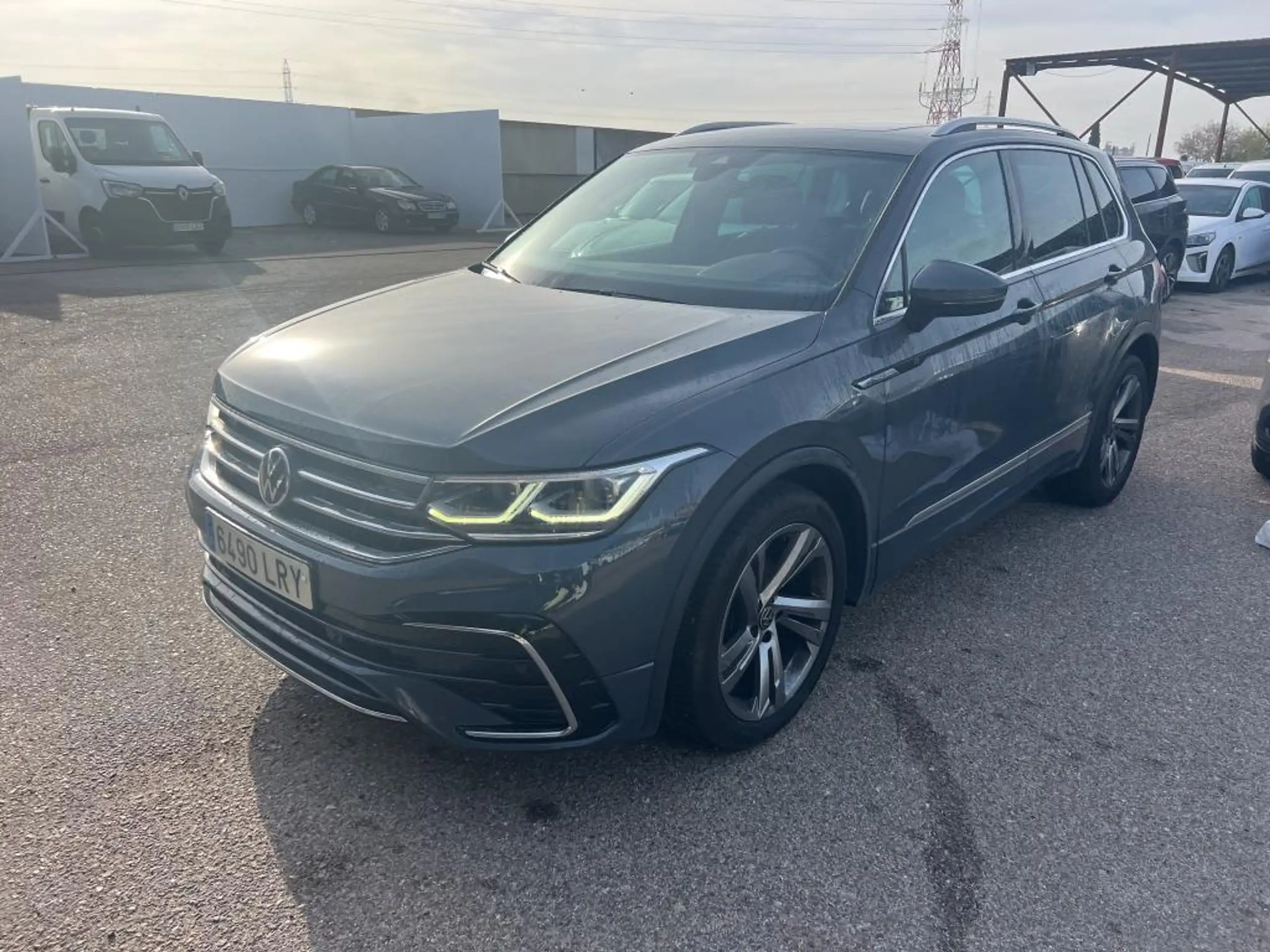 Volkswagen - Tiguan