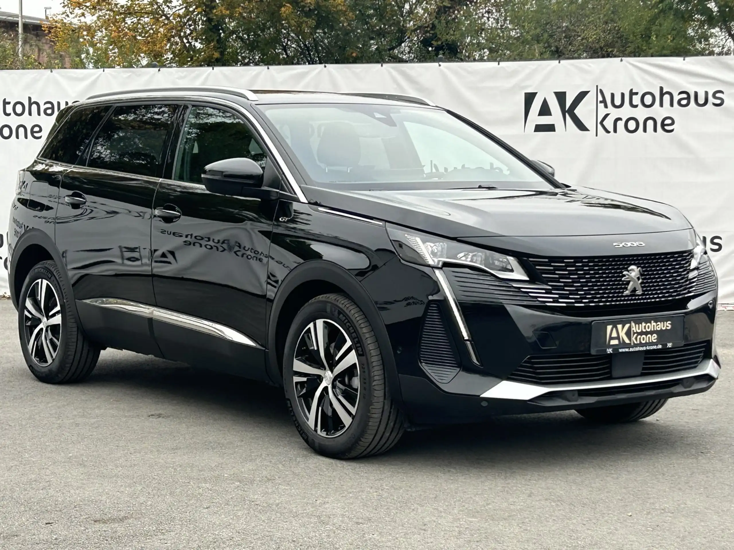 Peugeot - 5008