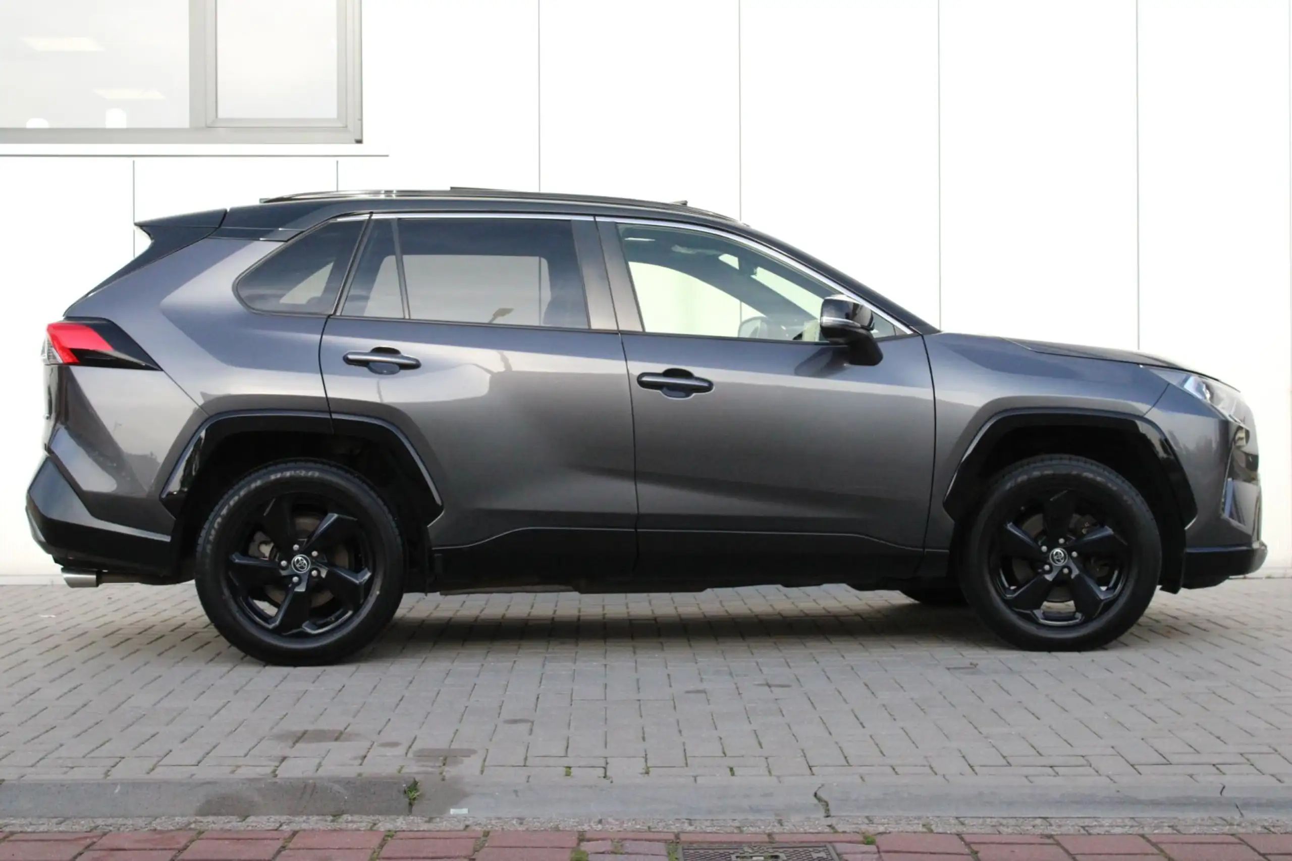 Toyota - RAV 4