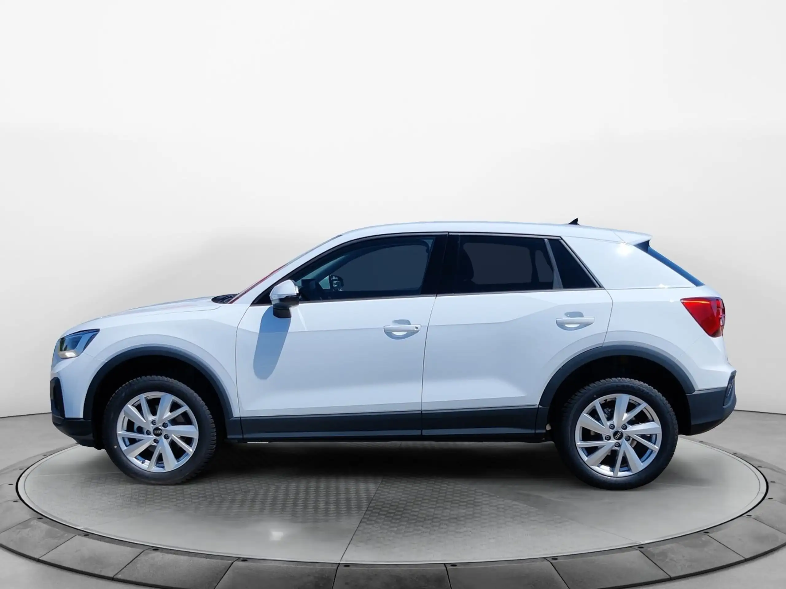 Audi - Q2