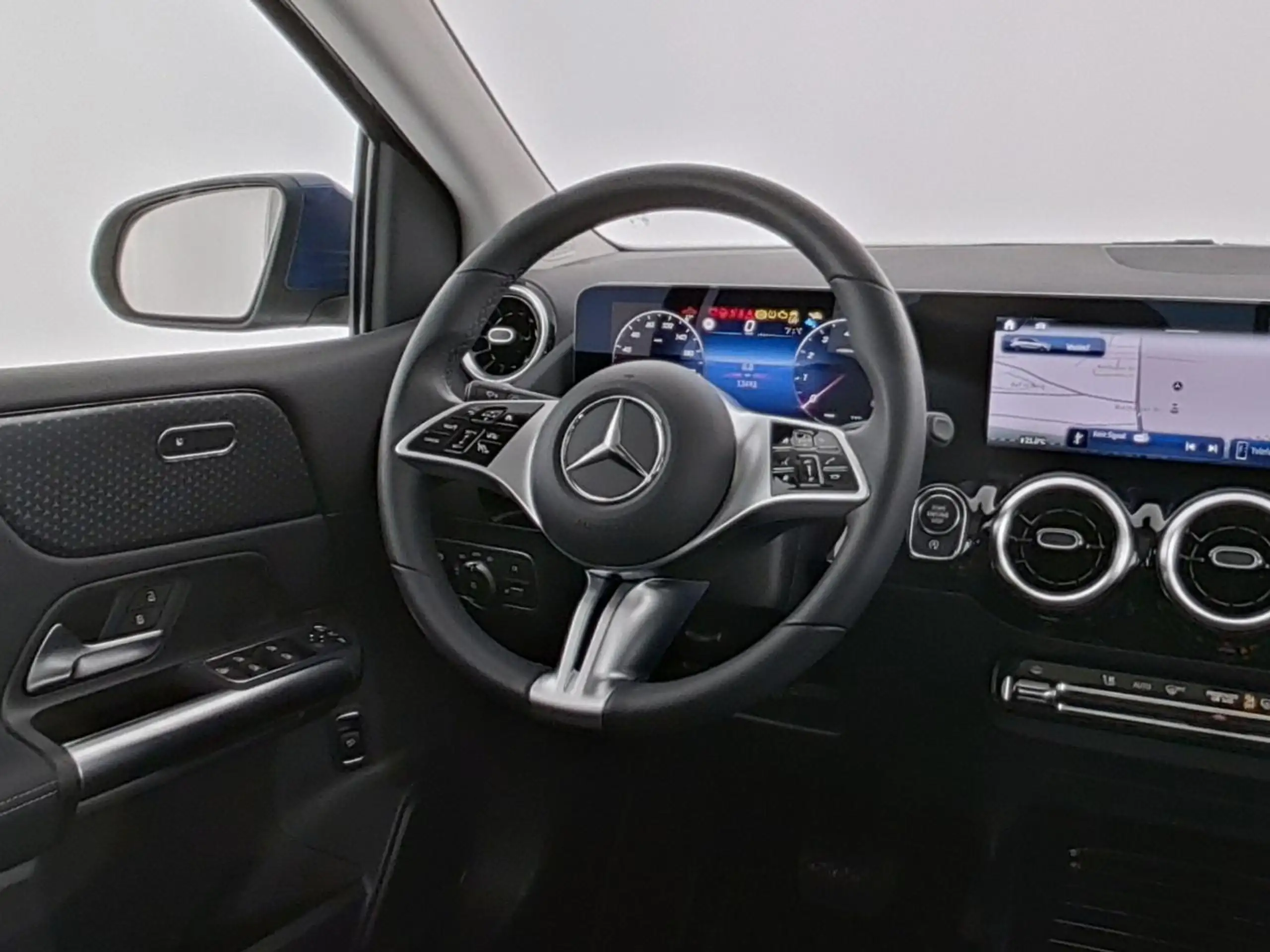 Mercedes-Benz - B 200