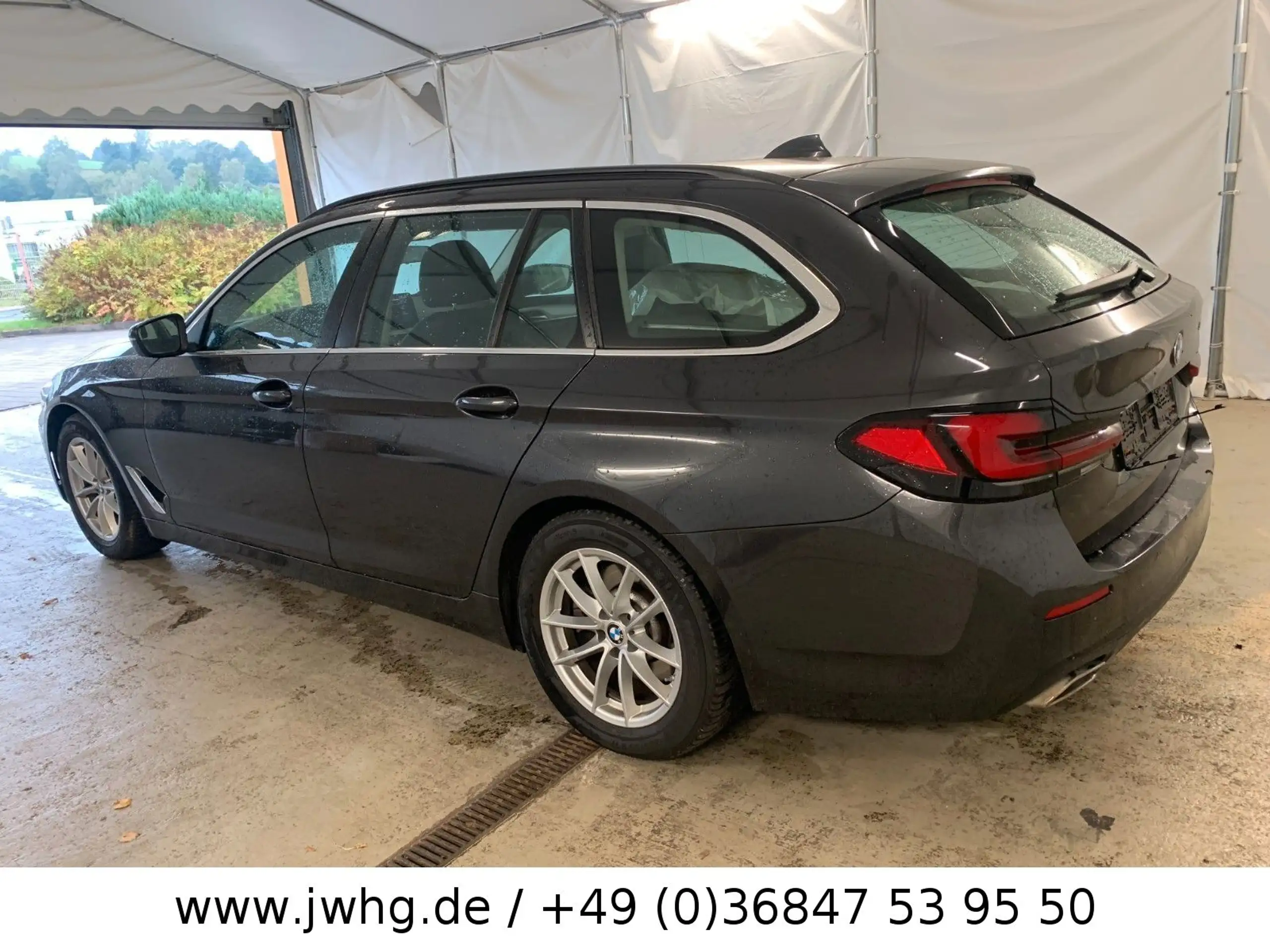 BMW - 520