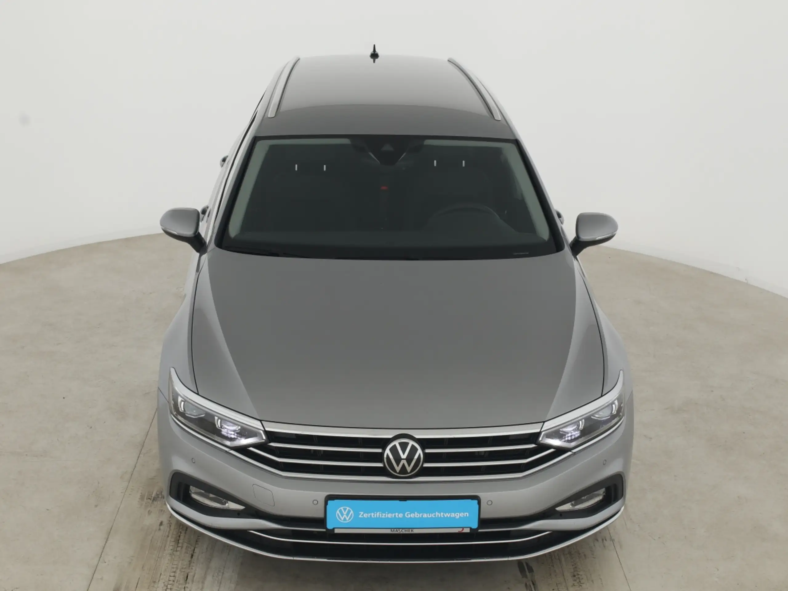 Volkswagen - Passat