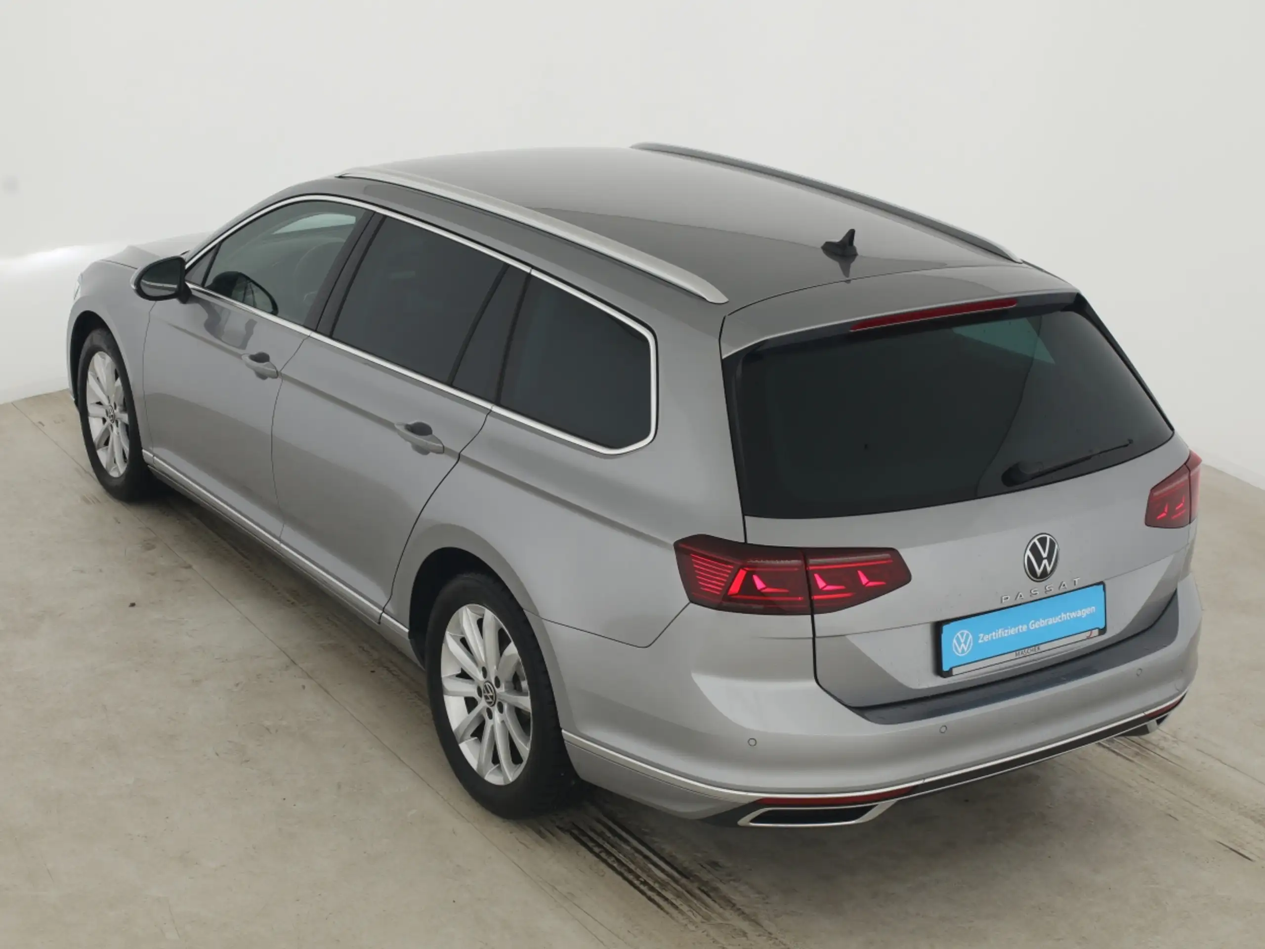 Volkswagen - Passat