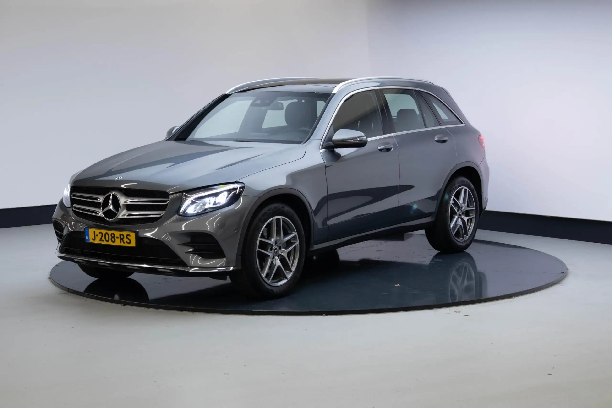 Mercedes-Benz - GLC 250