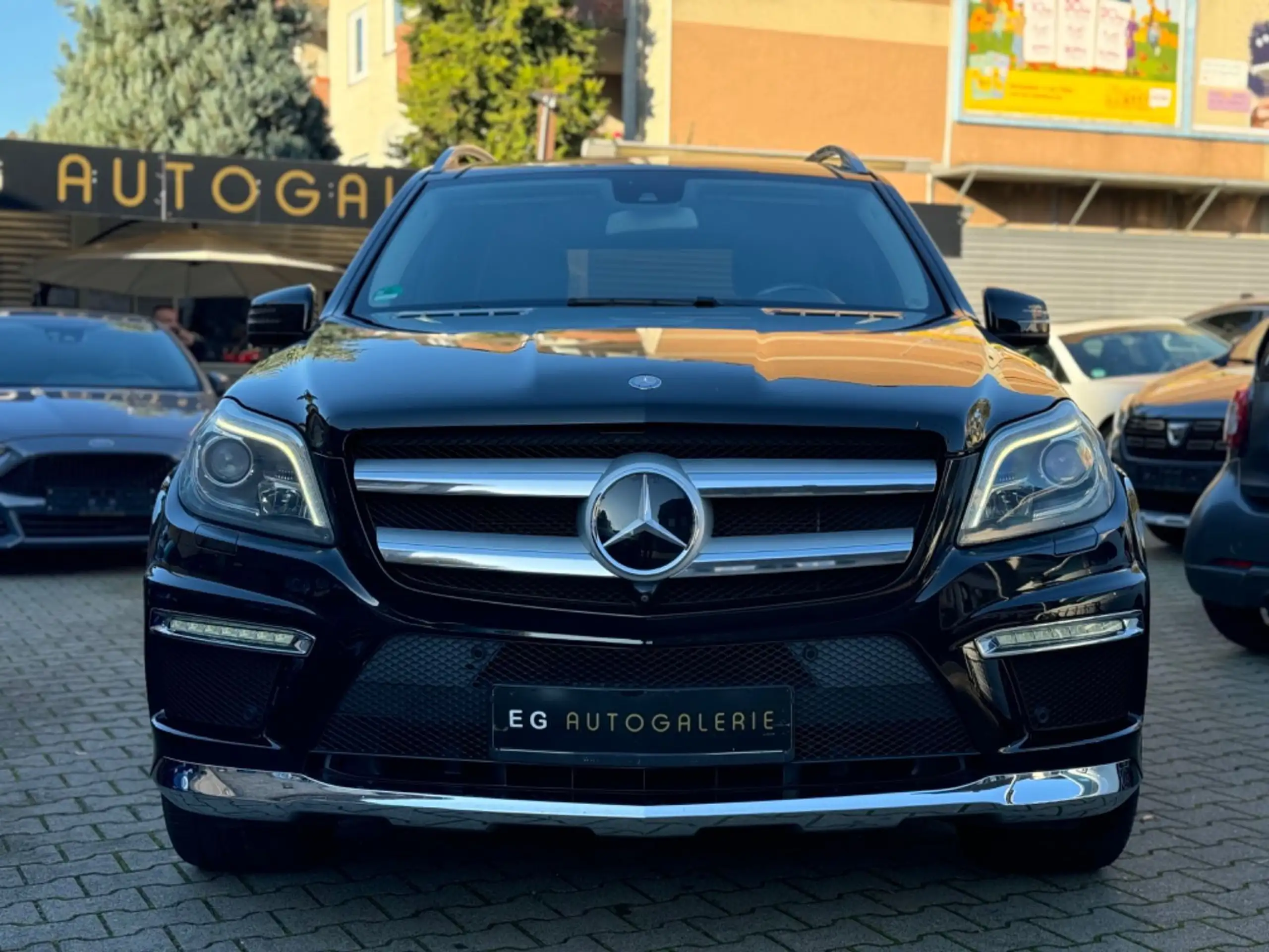 Mercedes-Benz - GL 500