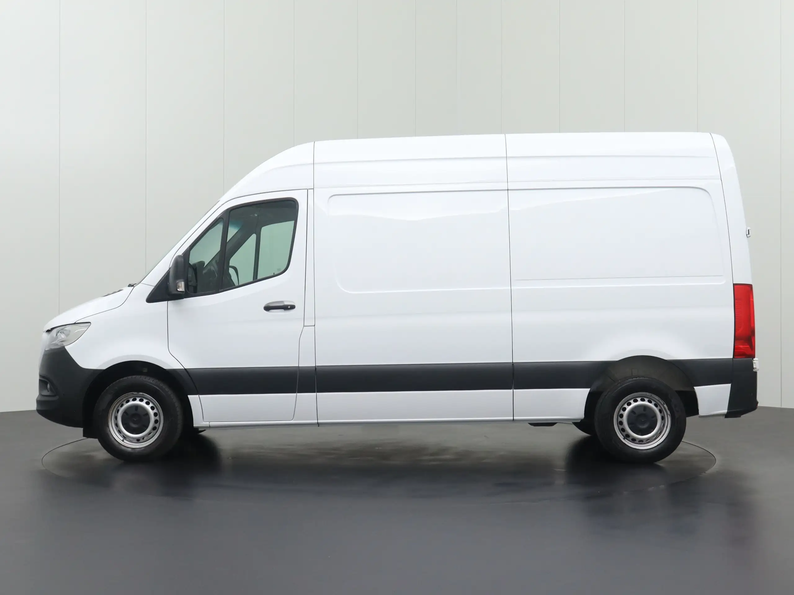 Mercedes-Benz - Sprinter