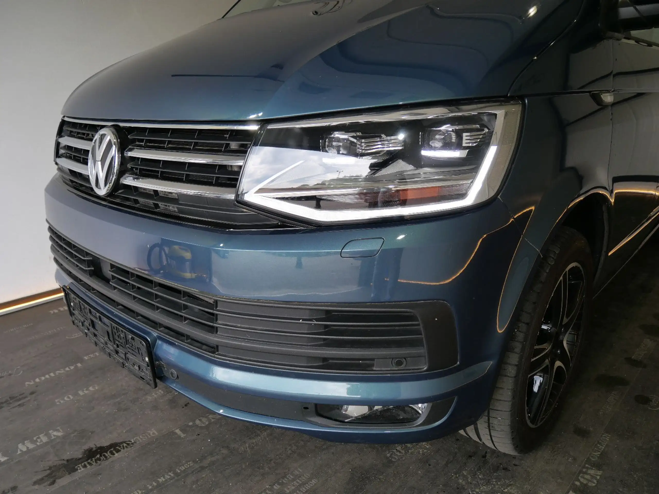 Volkswagen - T6 Transporter