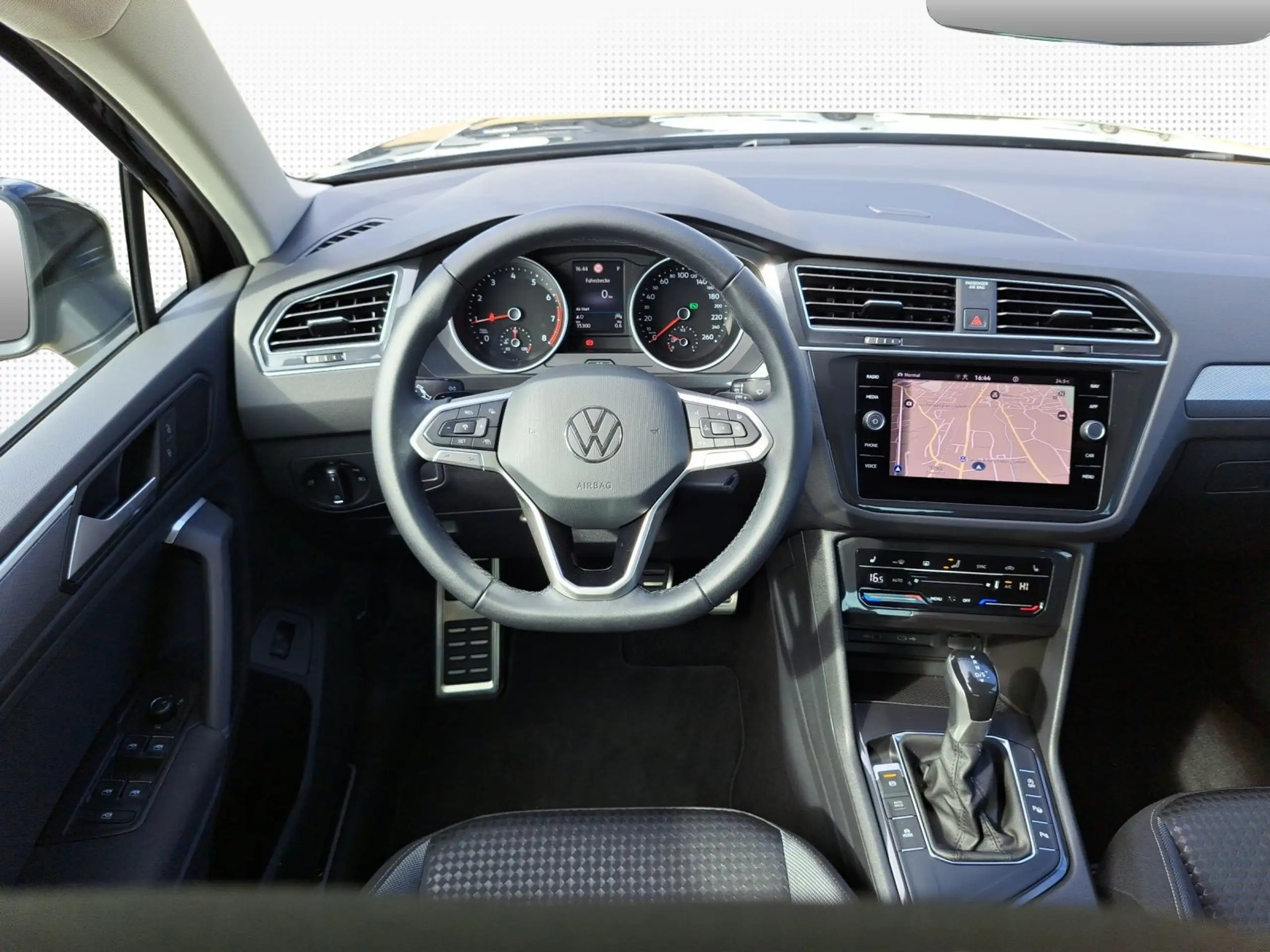 Volkswagen - Tiguan