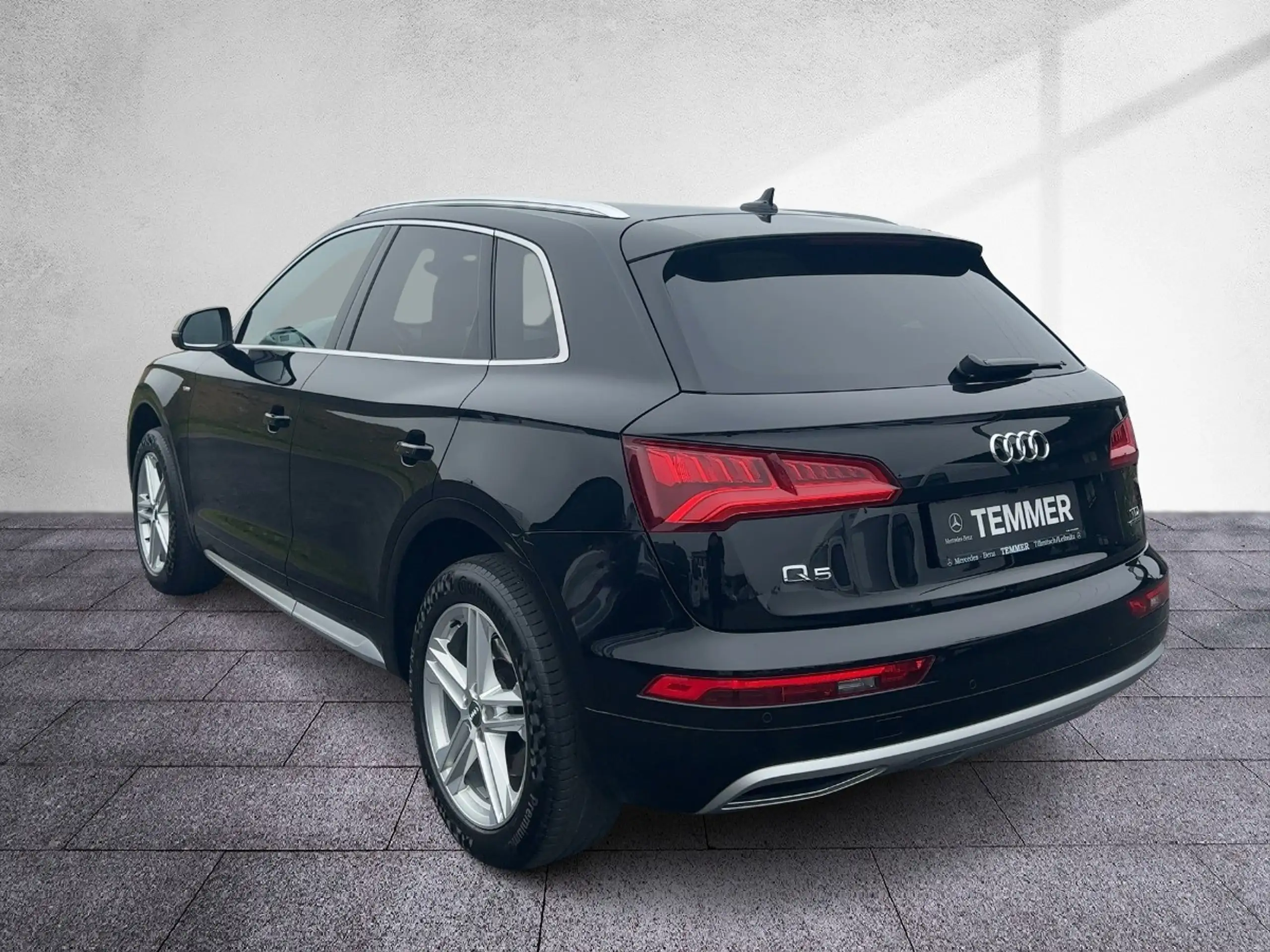 Audi - Q5