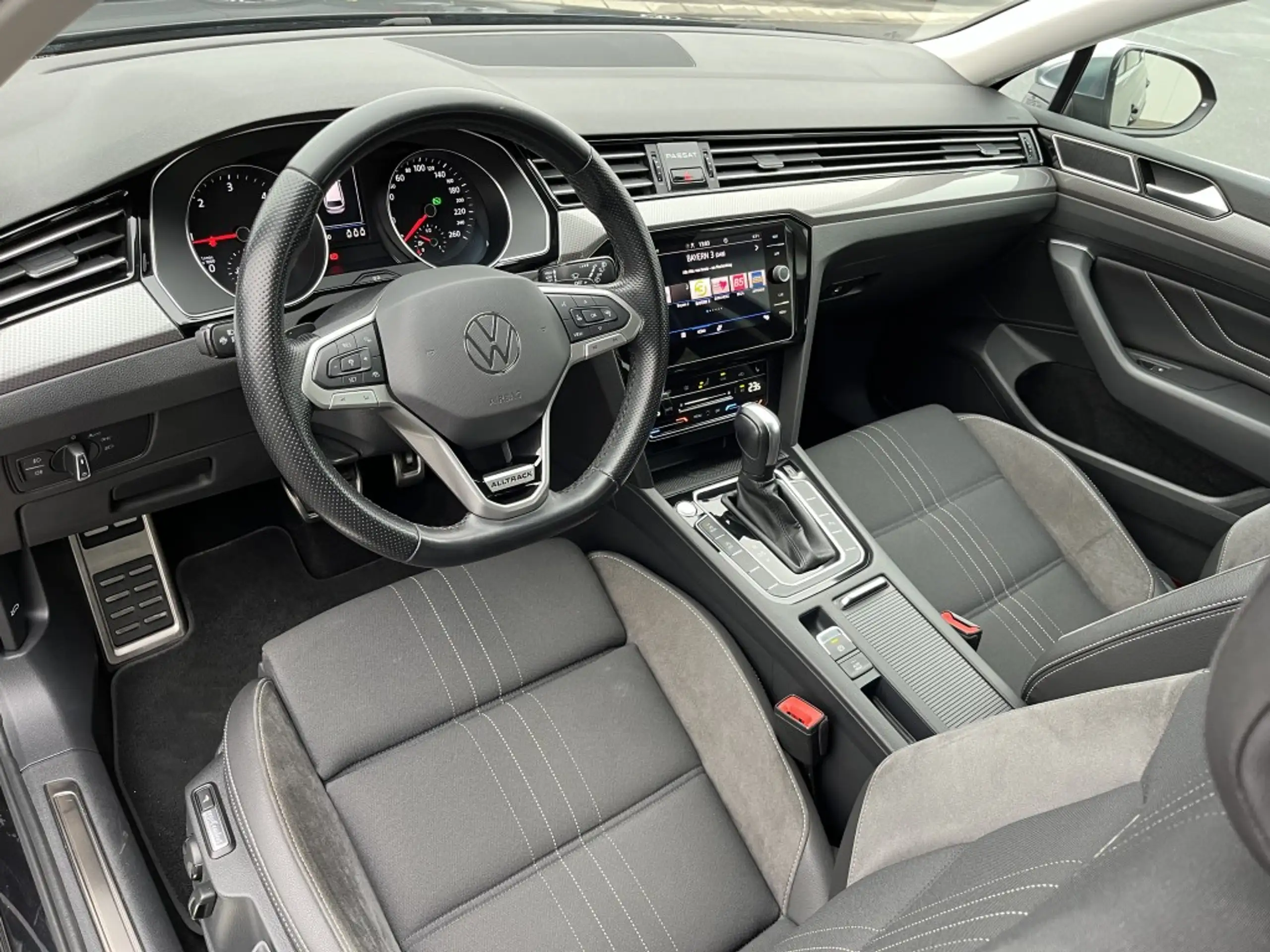 Volkswagen - Passat Alltrack