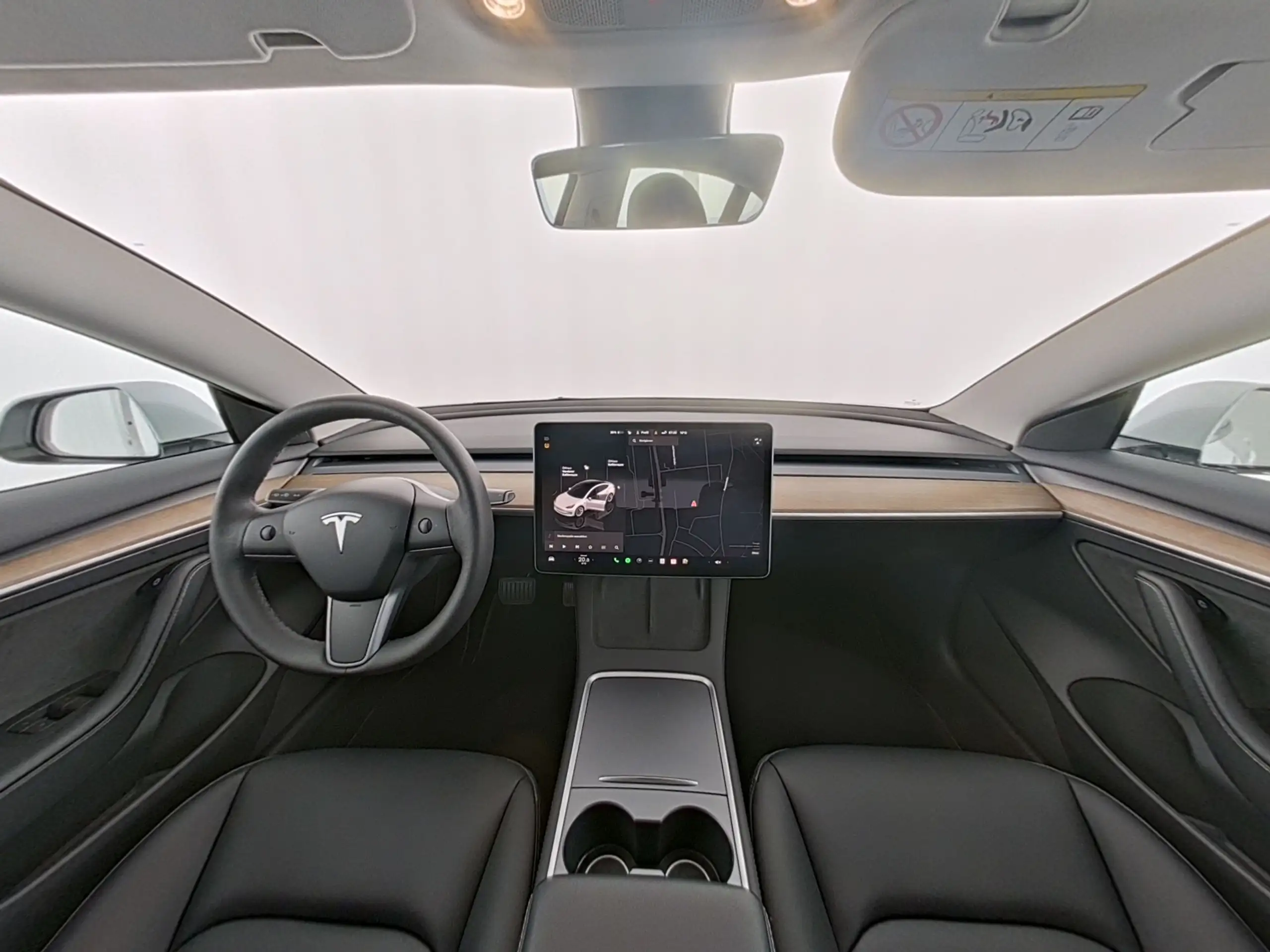 Tesla - Model 3