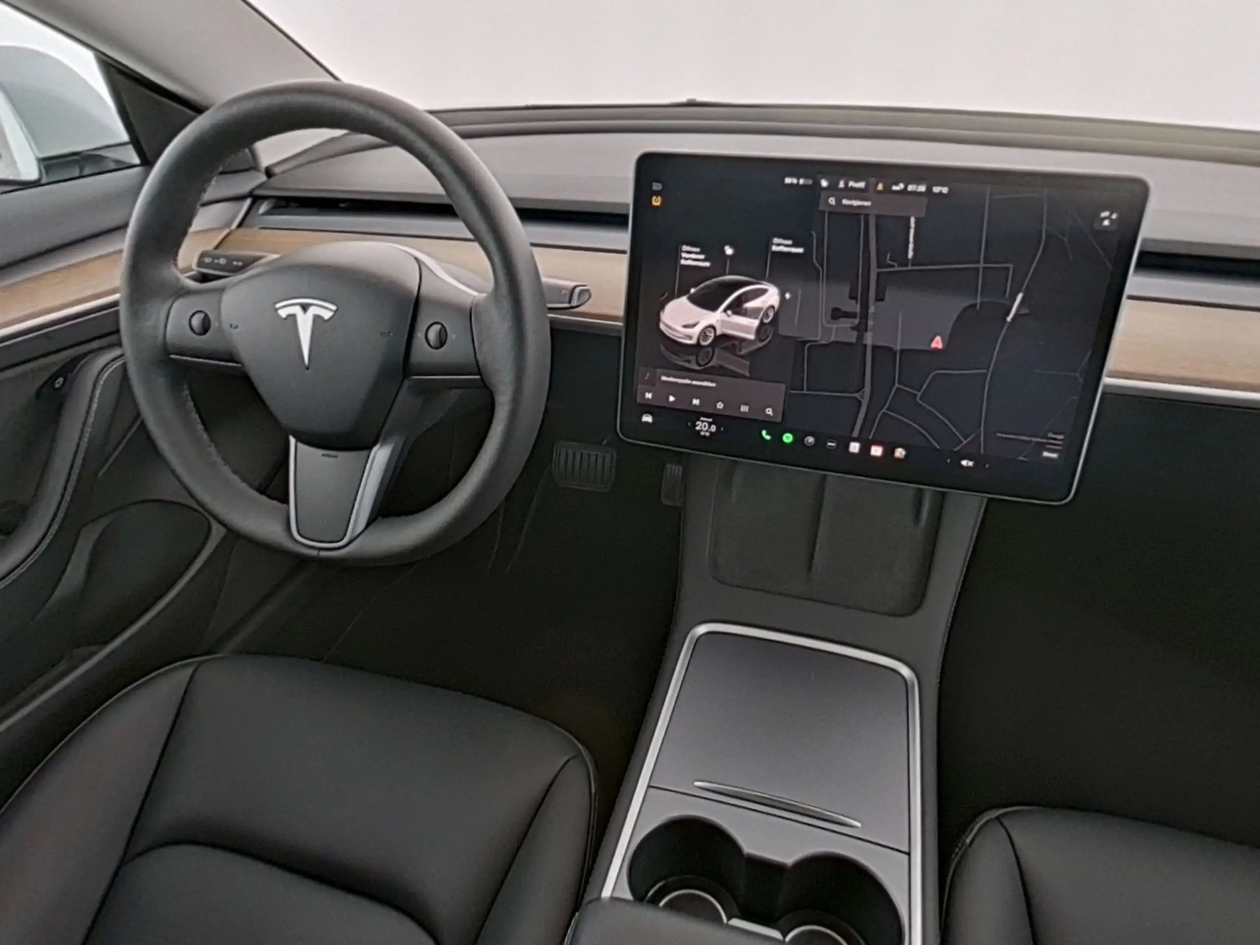 Tesla - Model 3