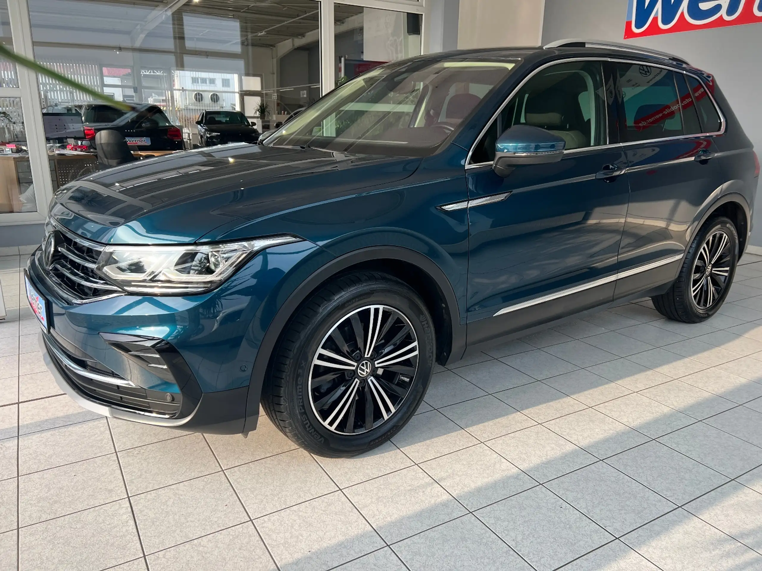 Volkswagen - Tiguan