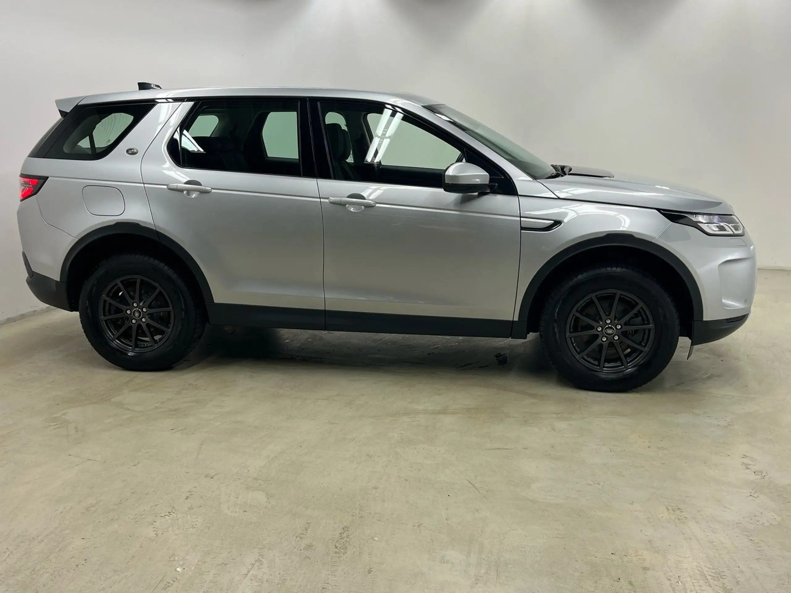 Land Rover - Discovery Sport