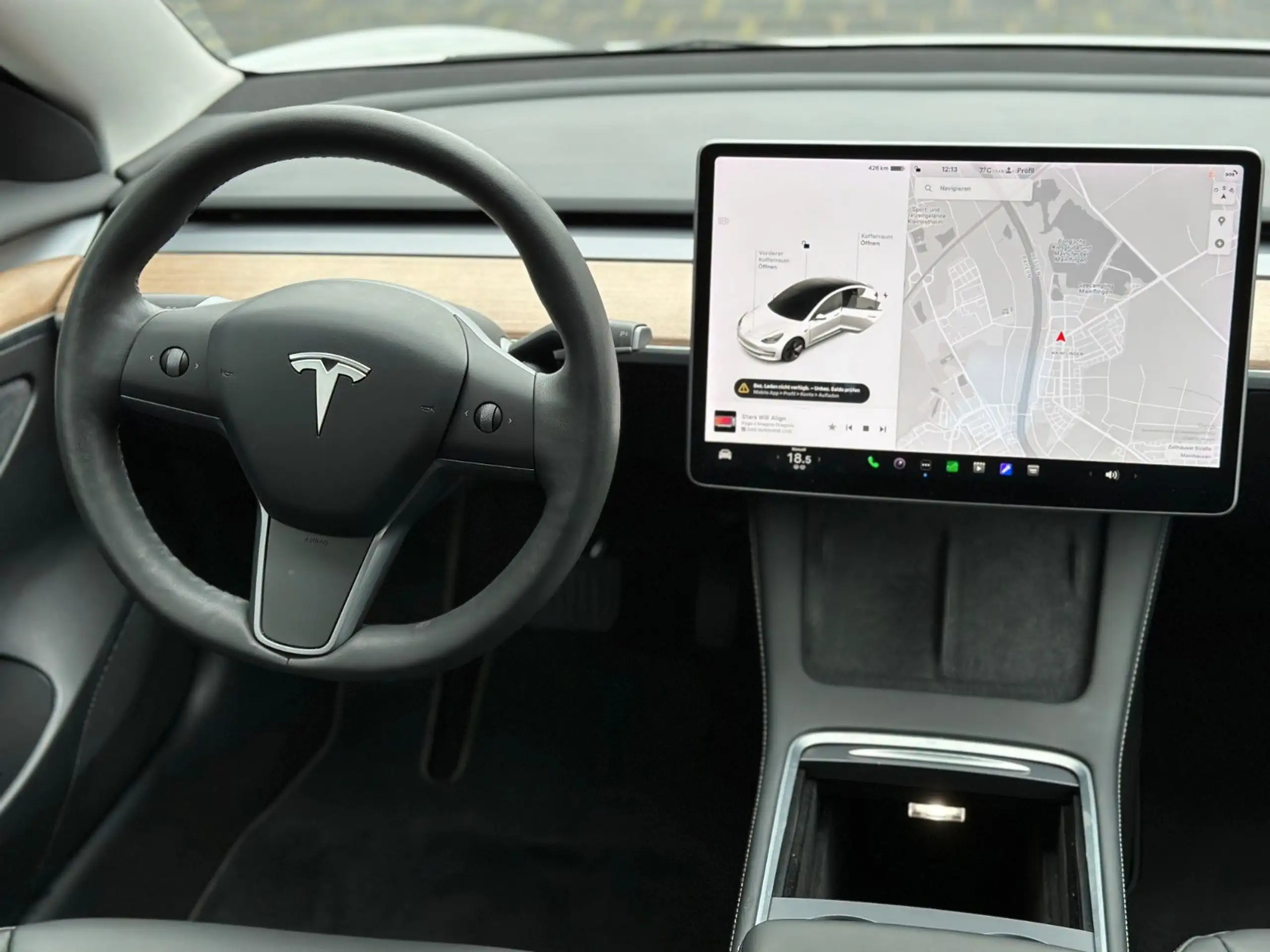 Tesla - Model 3