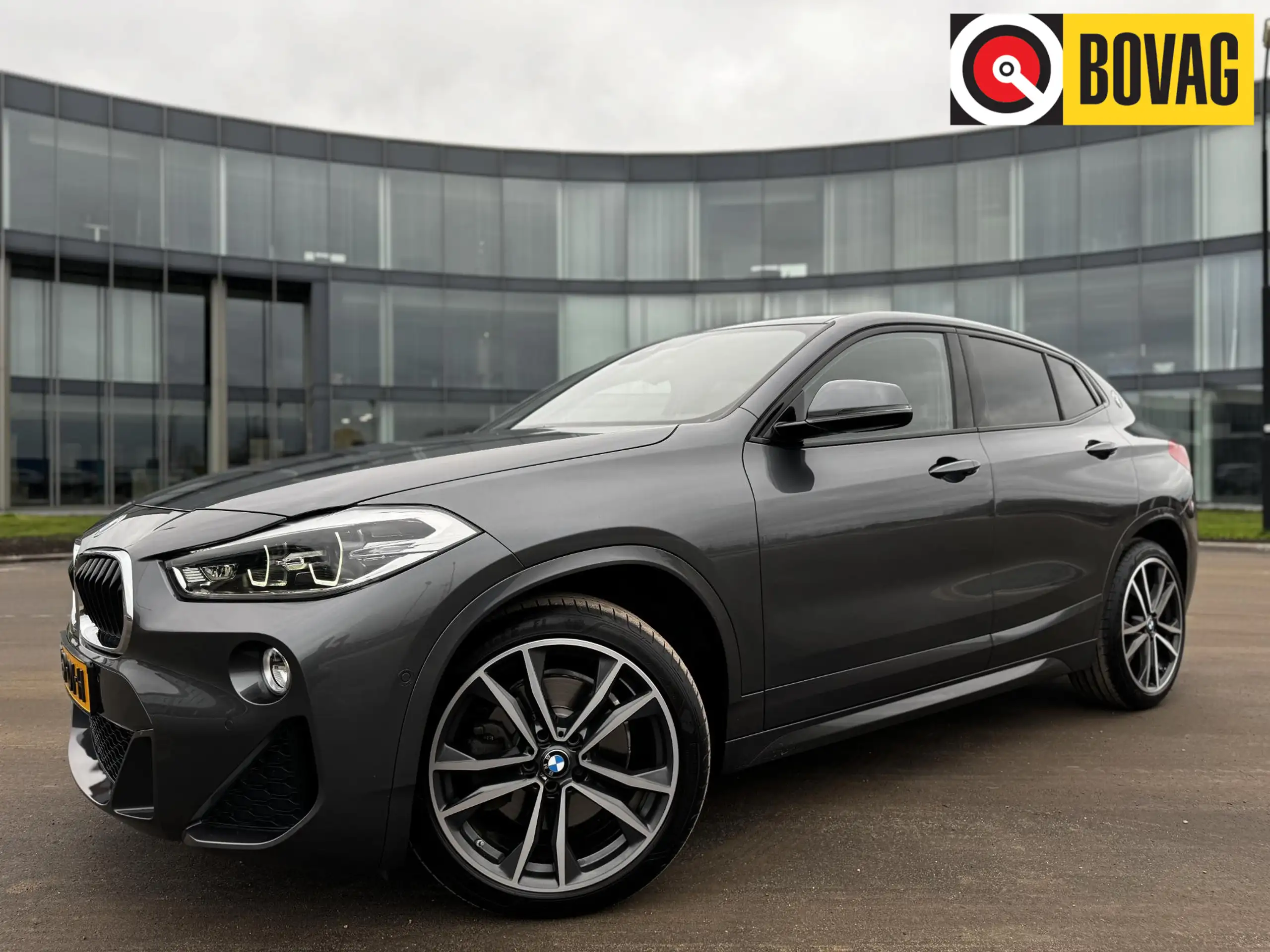 BMW - X2