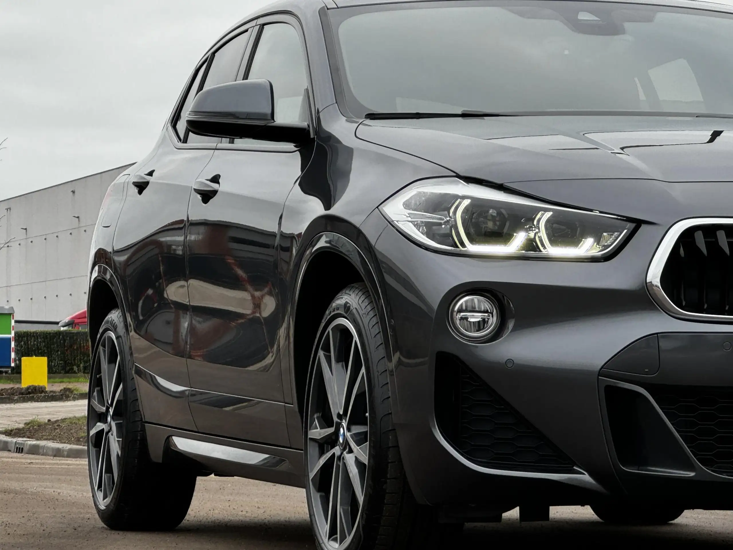 BMW - X2