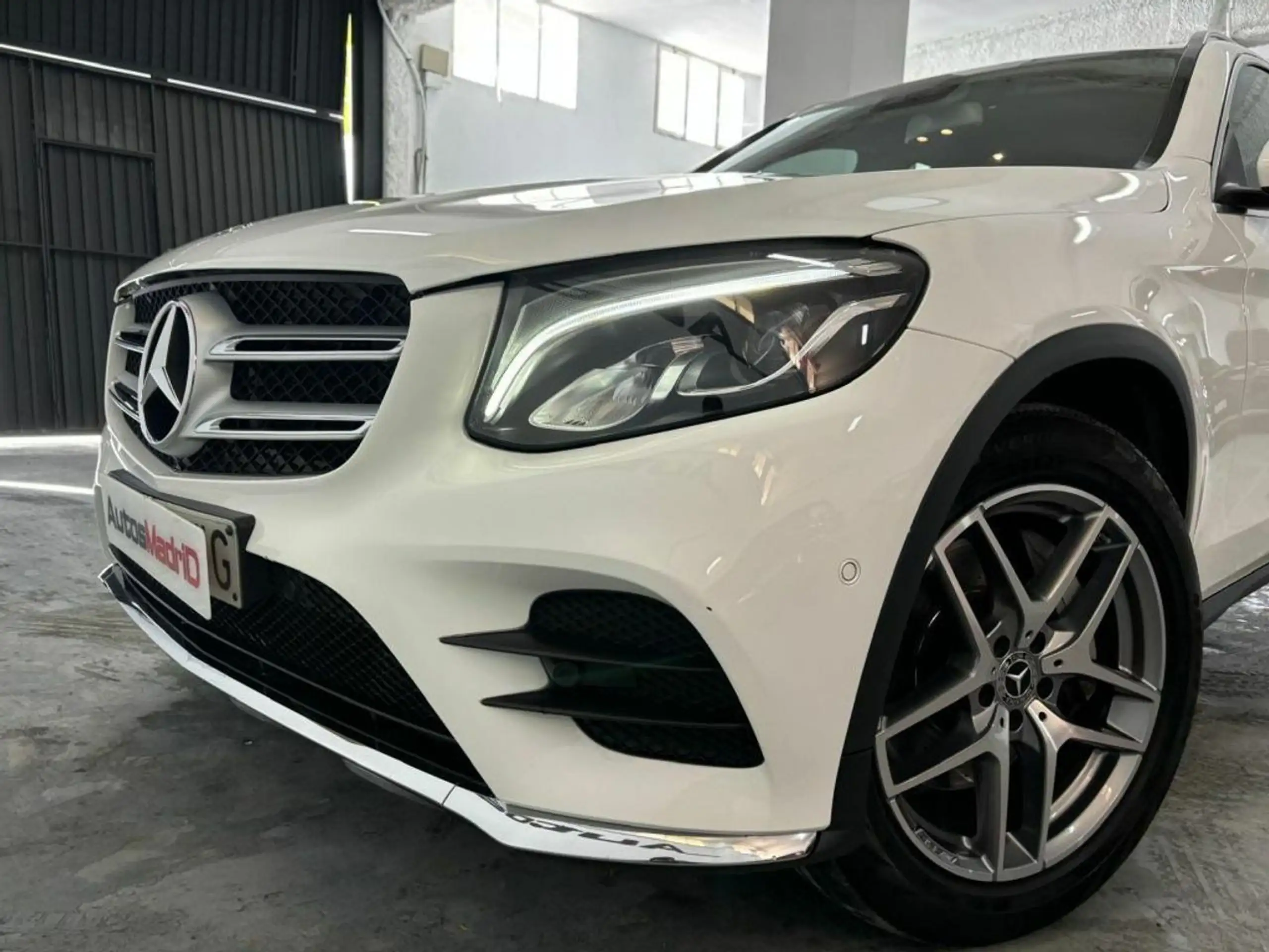 Mercedes-Benz - GLC 220