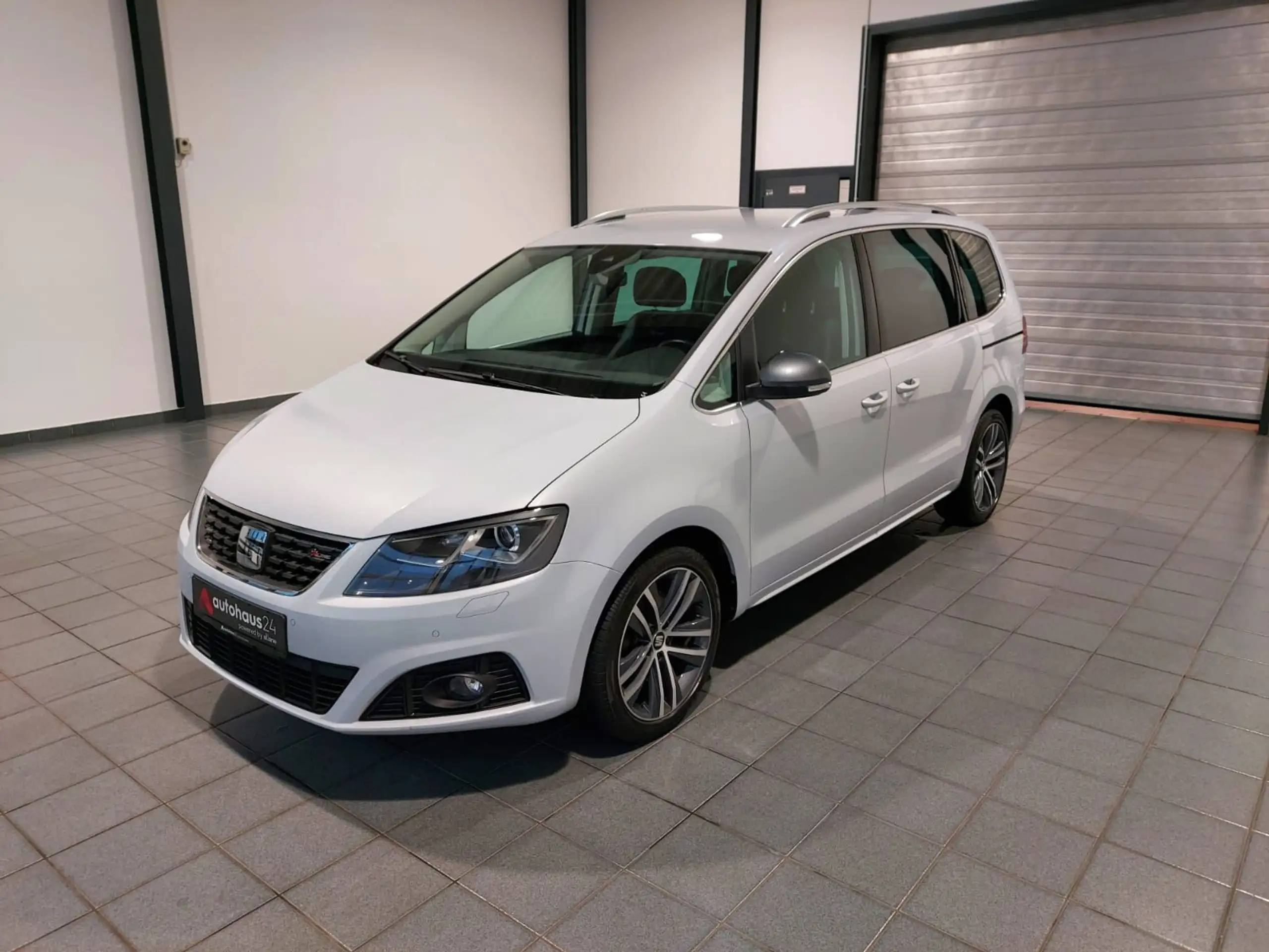 SEAT - Alhambra