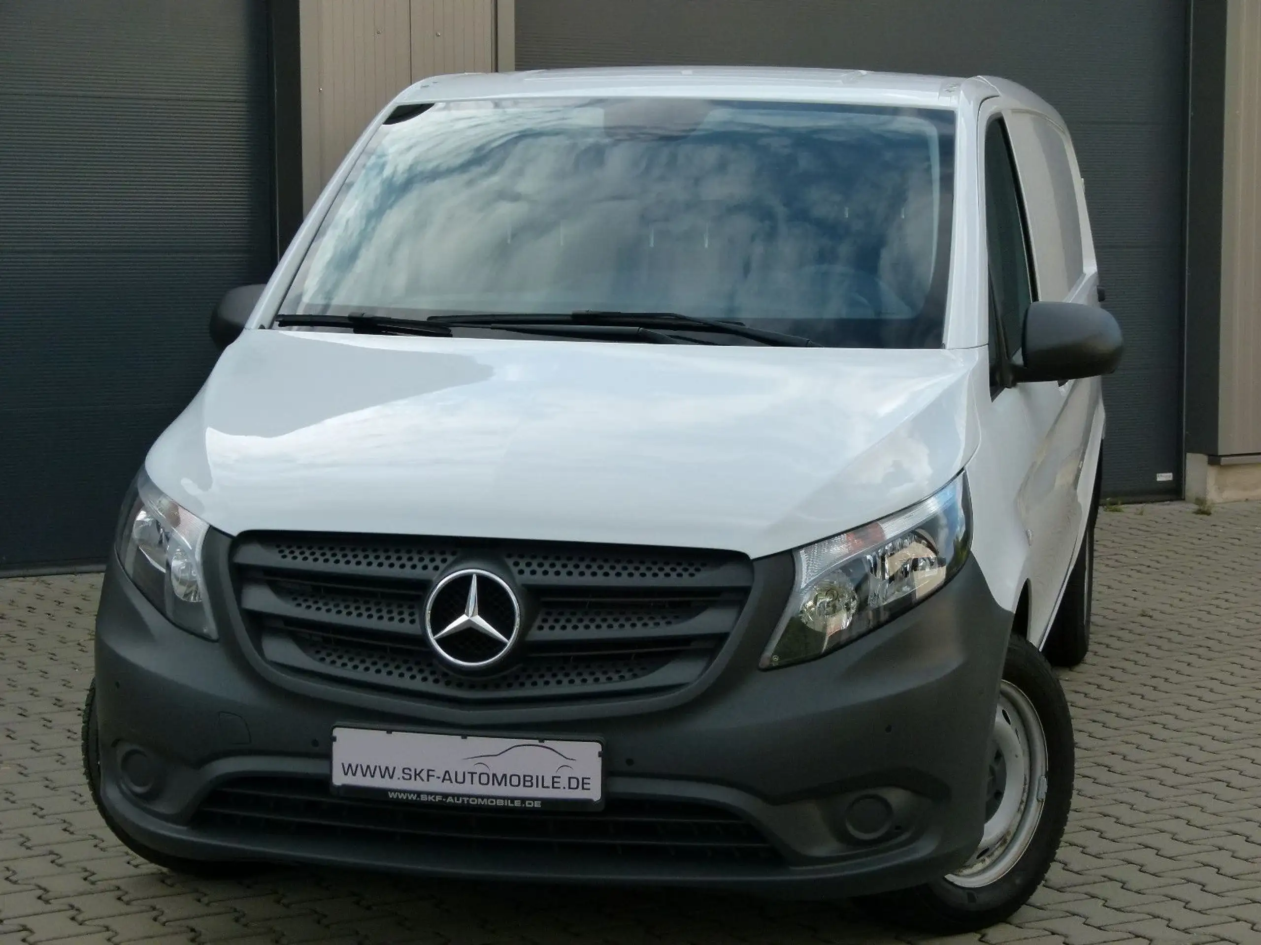 Mercedes-Benz - Vito