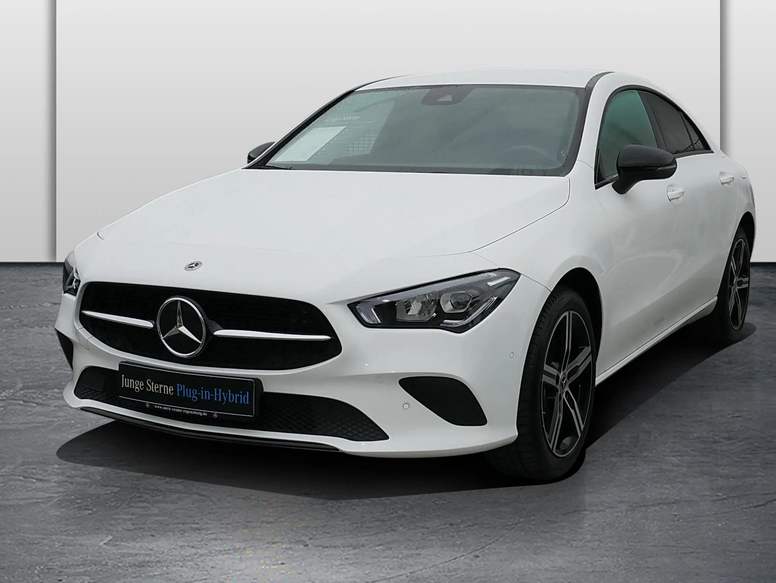 Mercedes-Benz - CLA 250