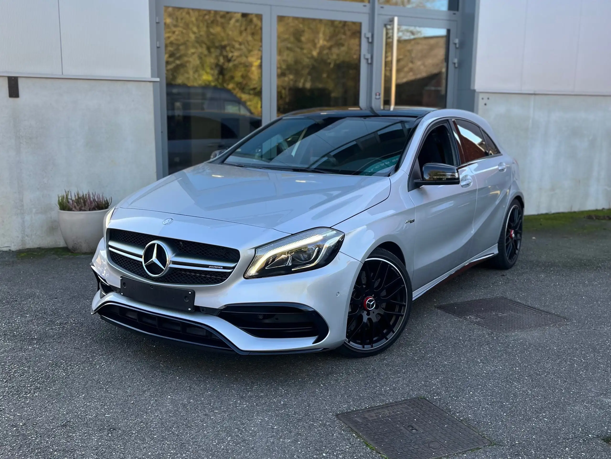 Mercedes-Benz - A 45 AMG