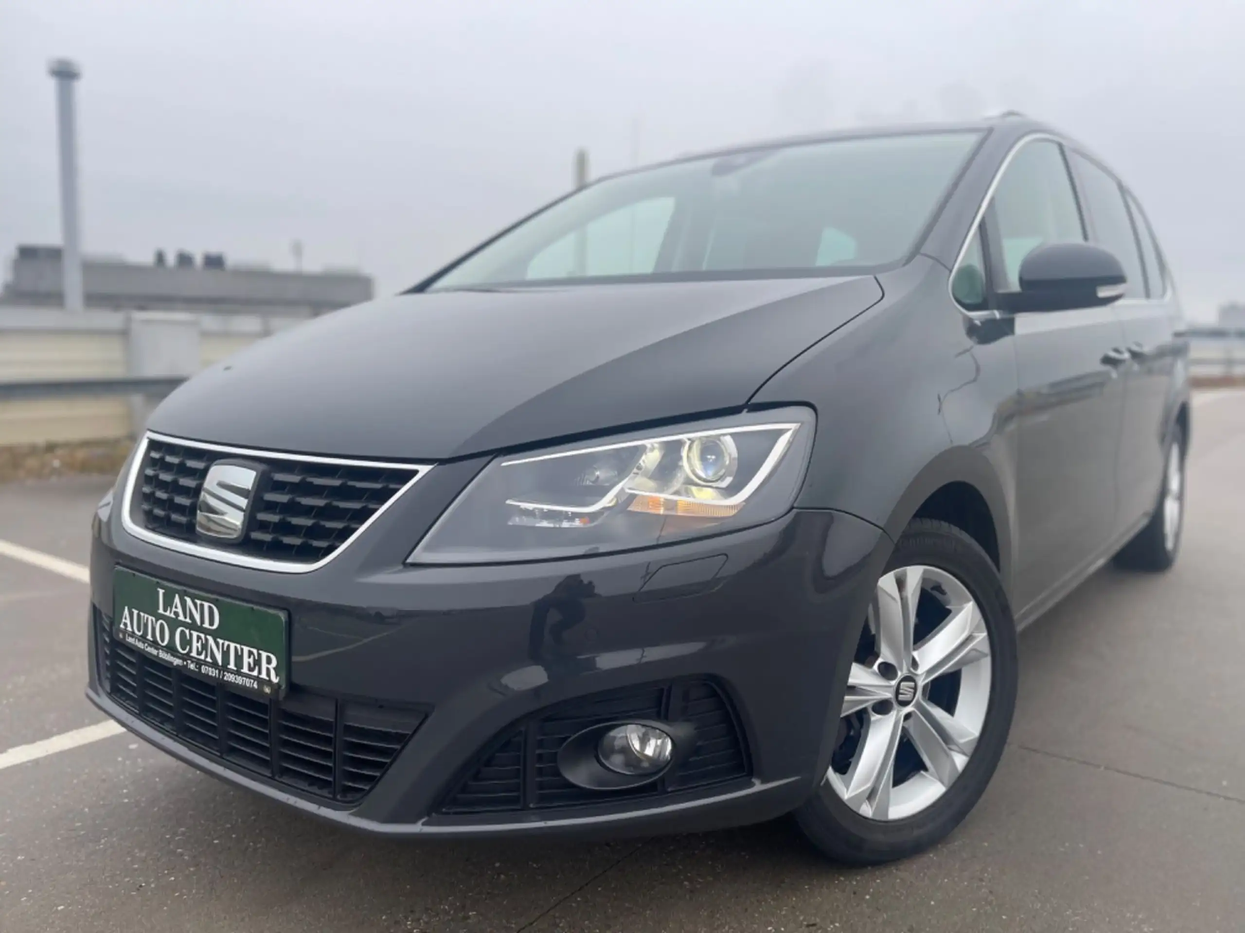 SEAT - Alhambra