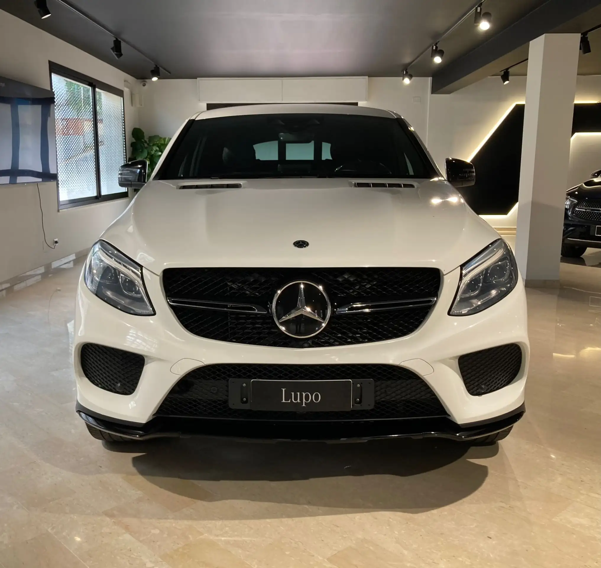 Mercedes-Benz - GLE 350