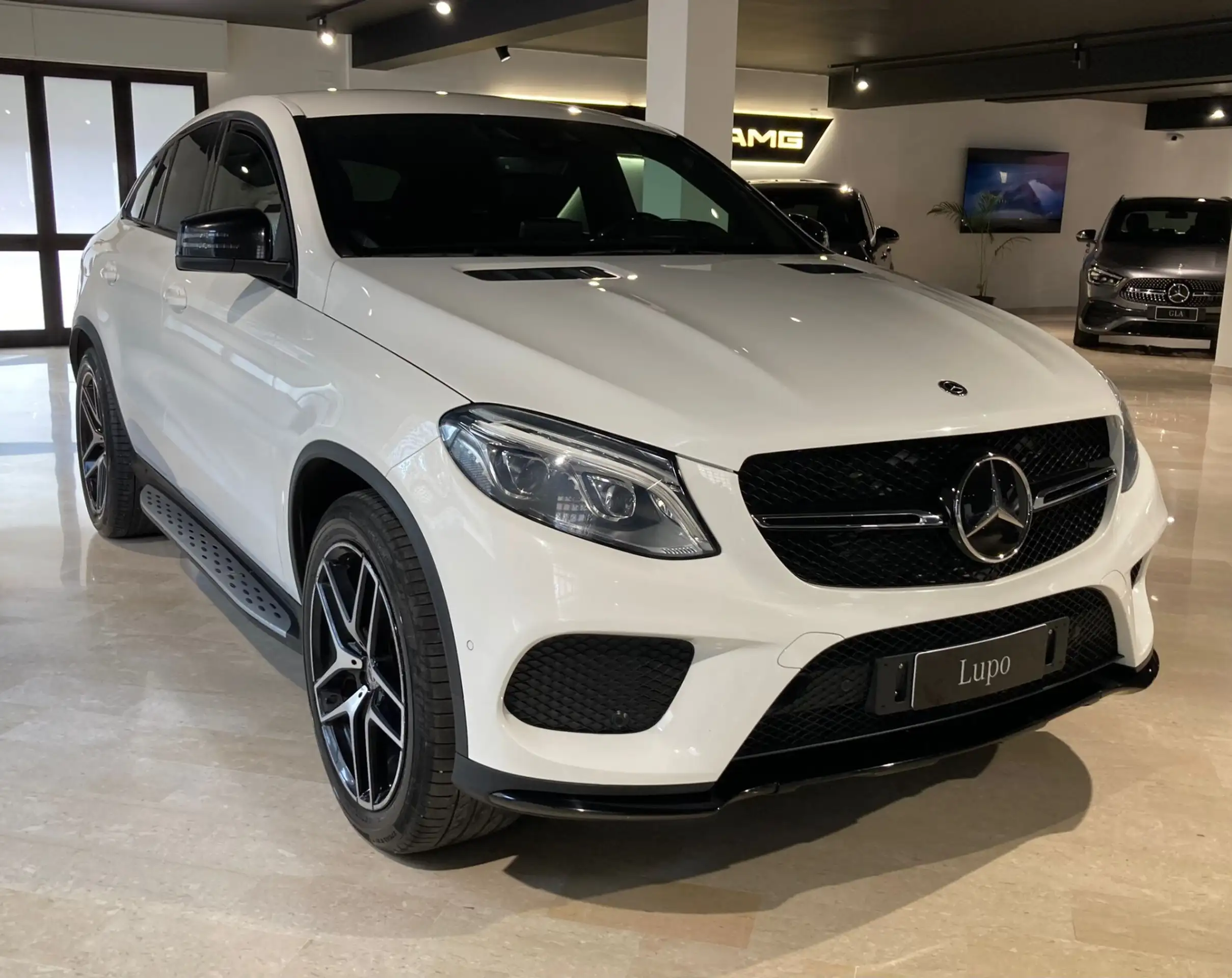 Mercedes-Benz - GLE 350