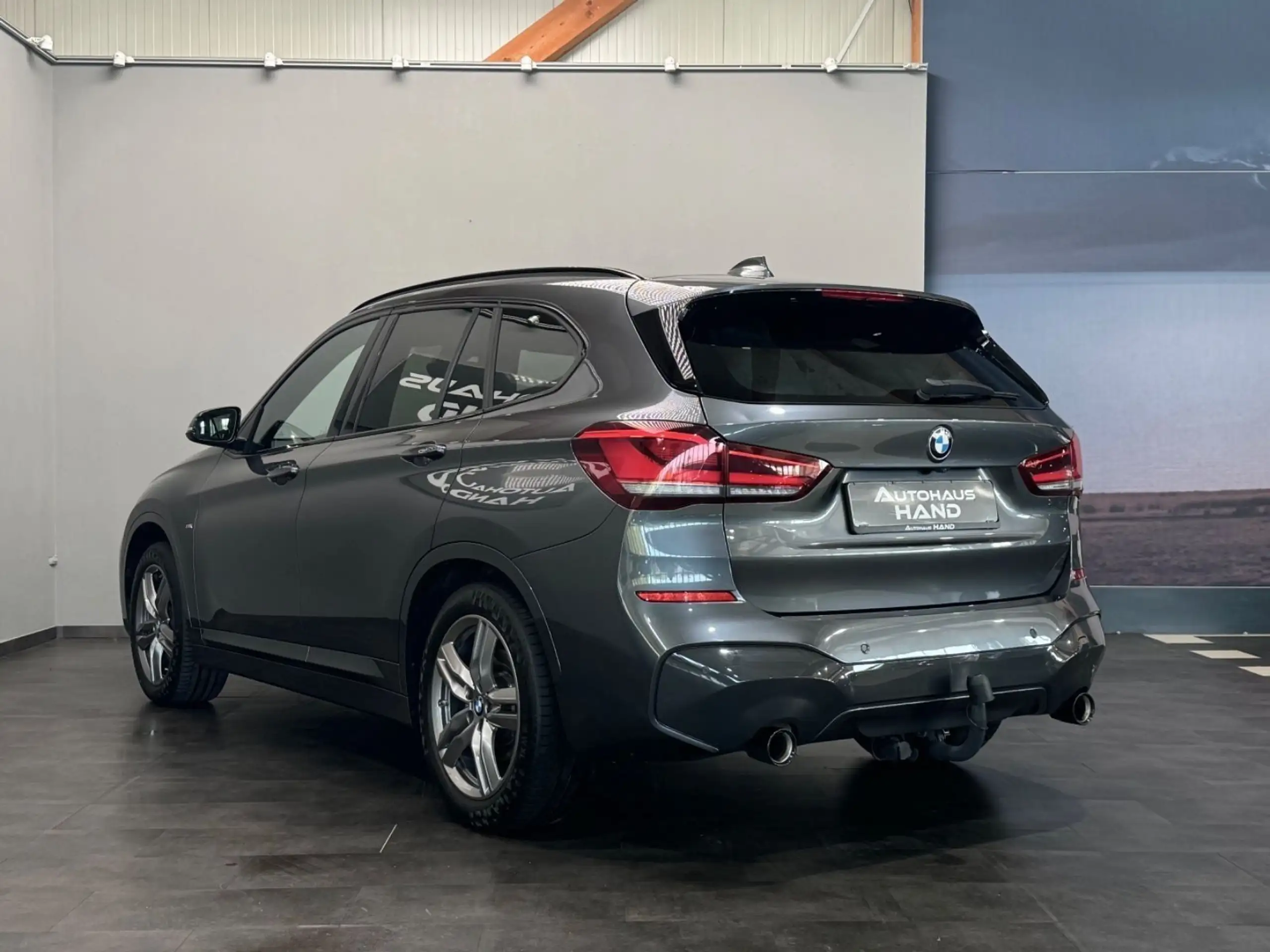 BMW - X1