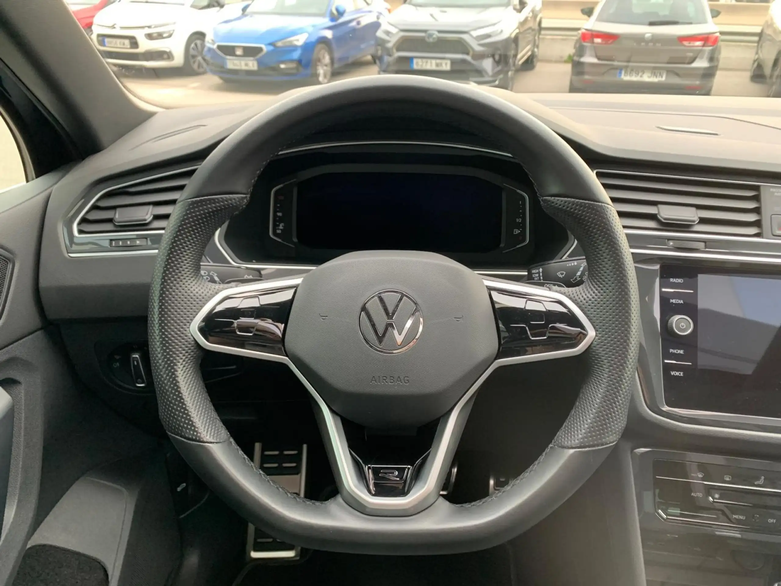 Volkswagen - Tiguan