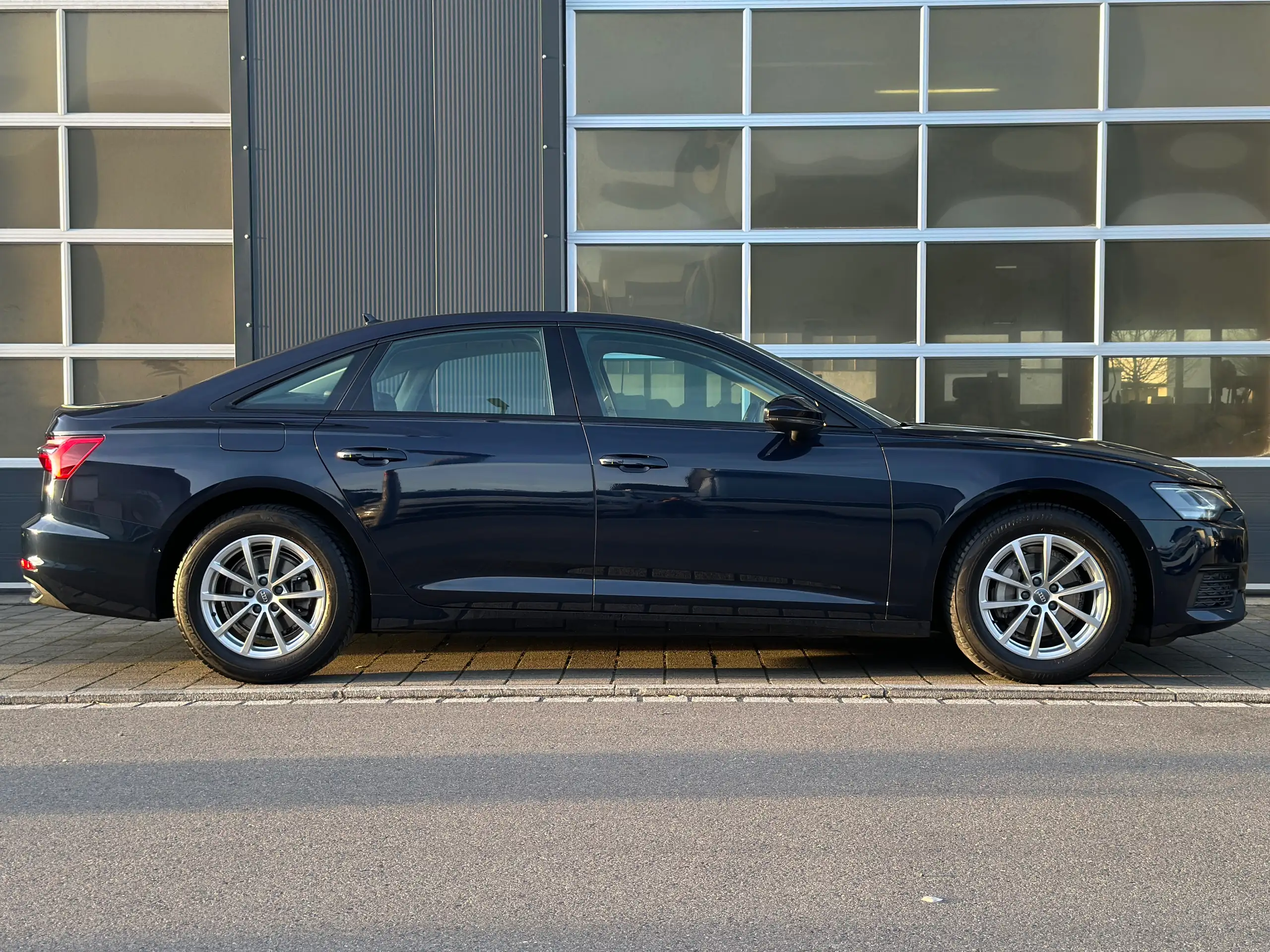 Audi - A6