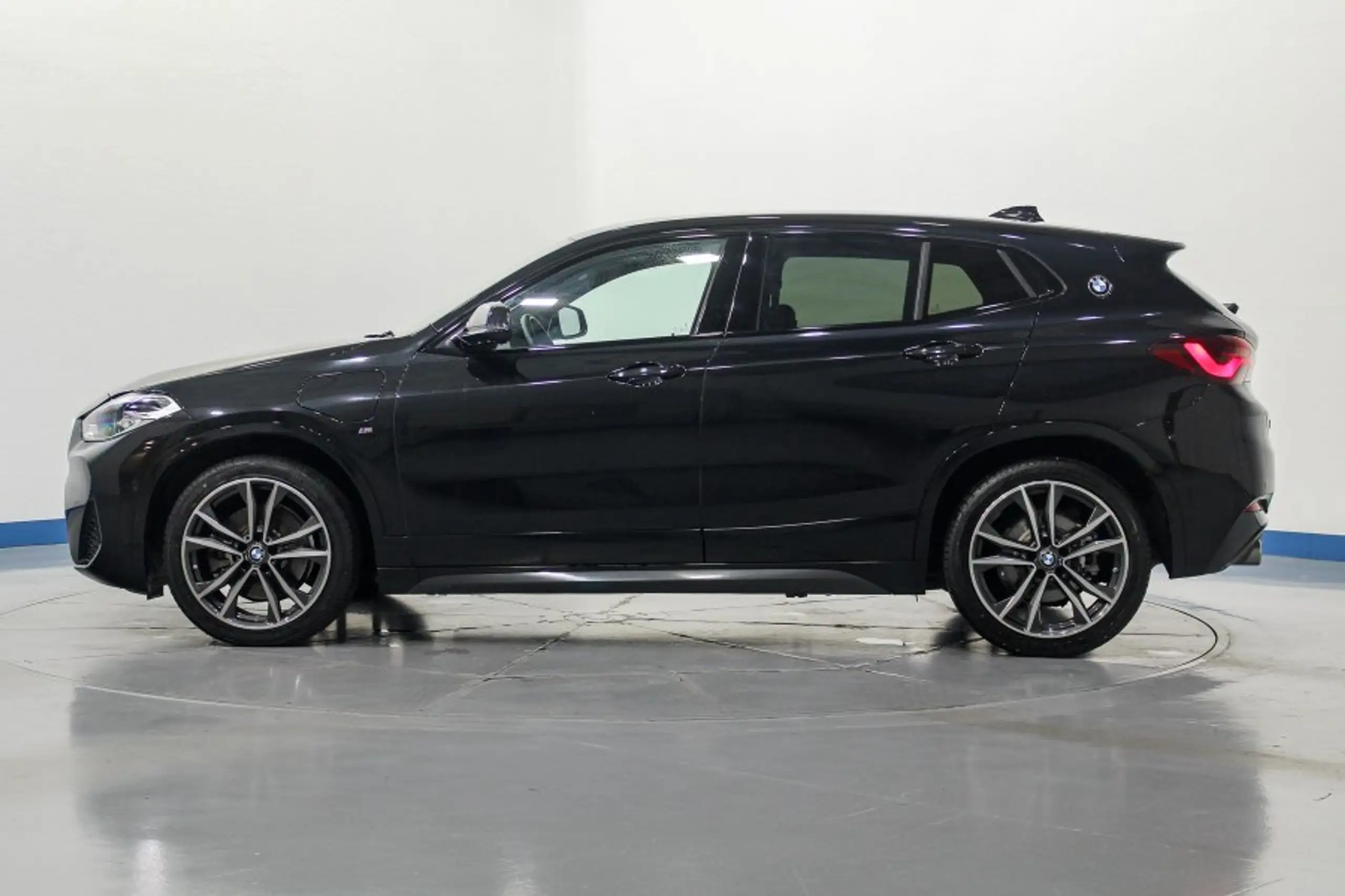 BMW - X2