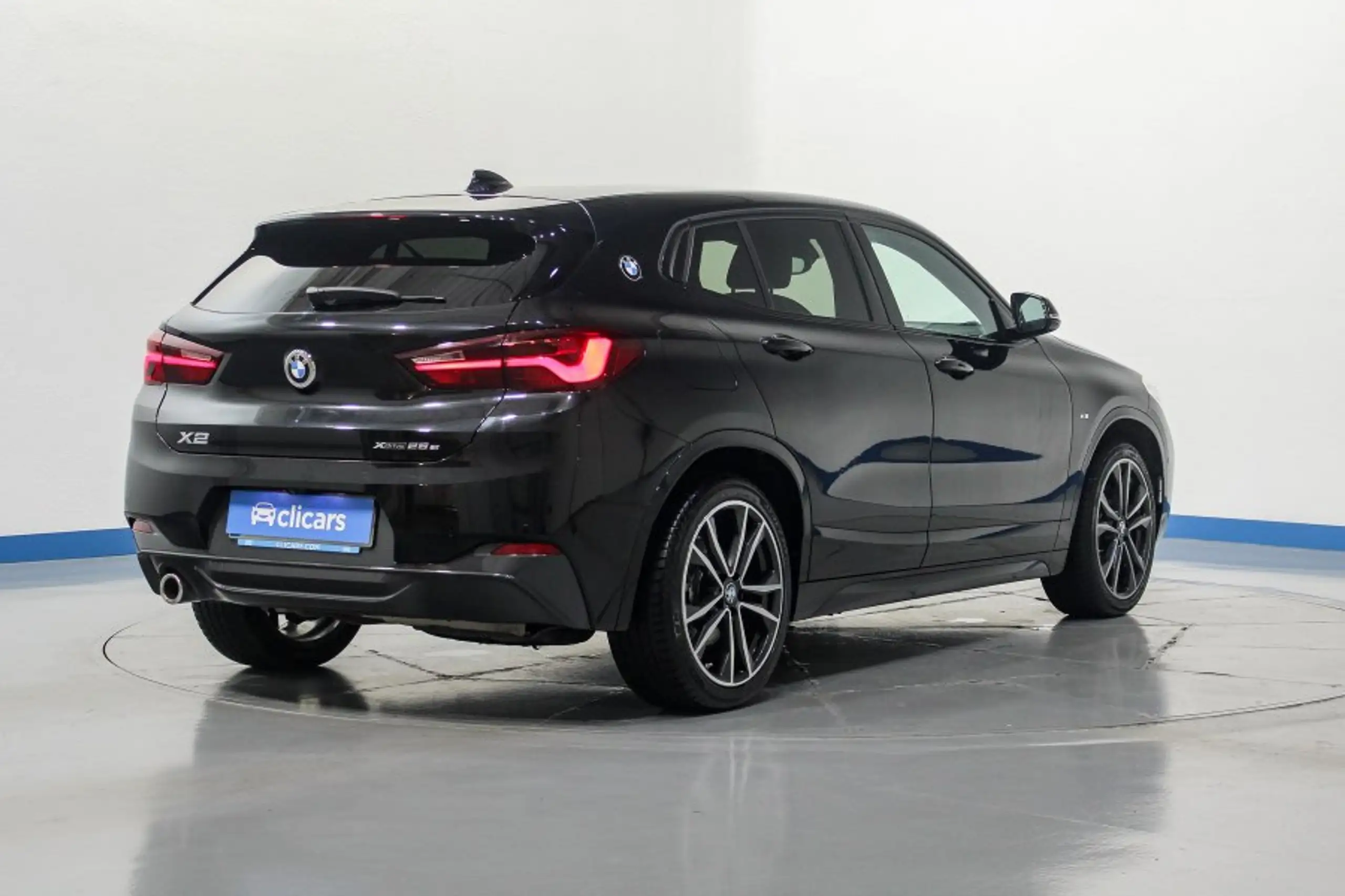 BMW - X2