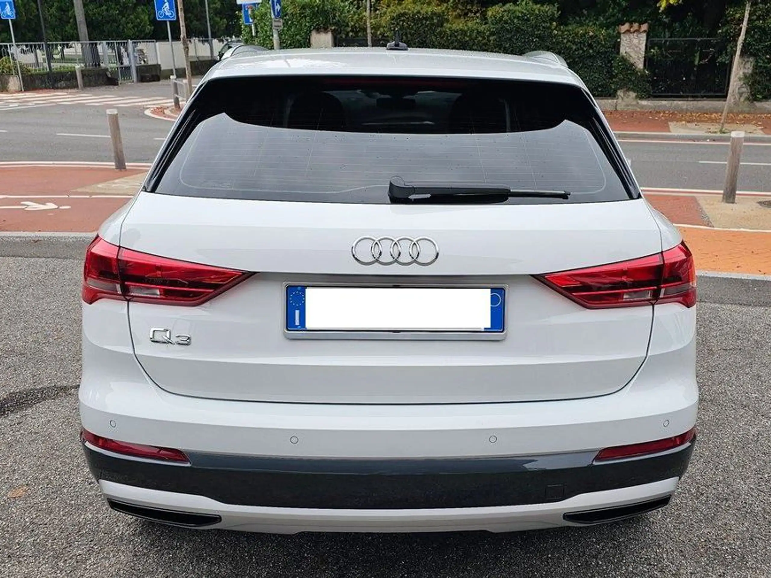 Audi - Q3