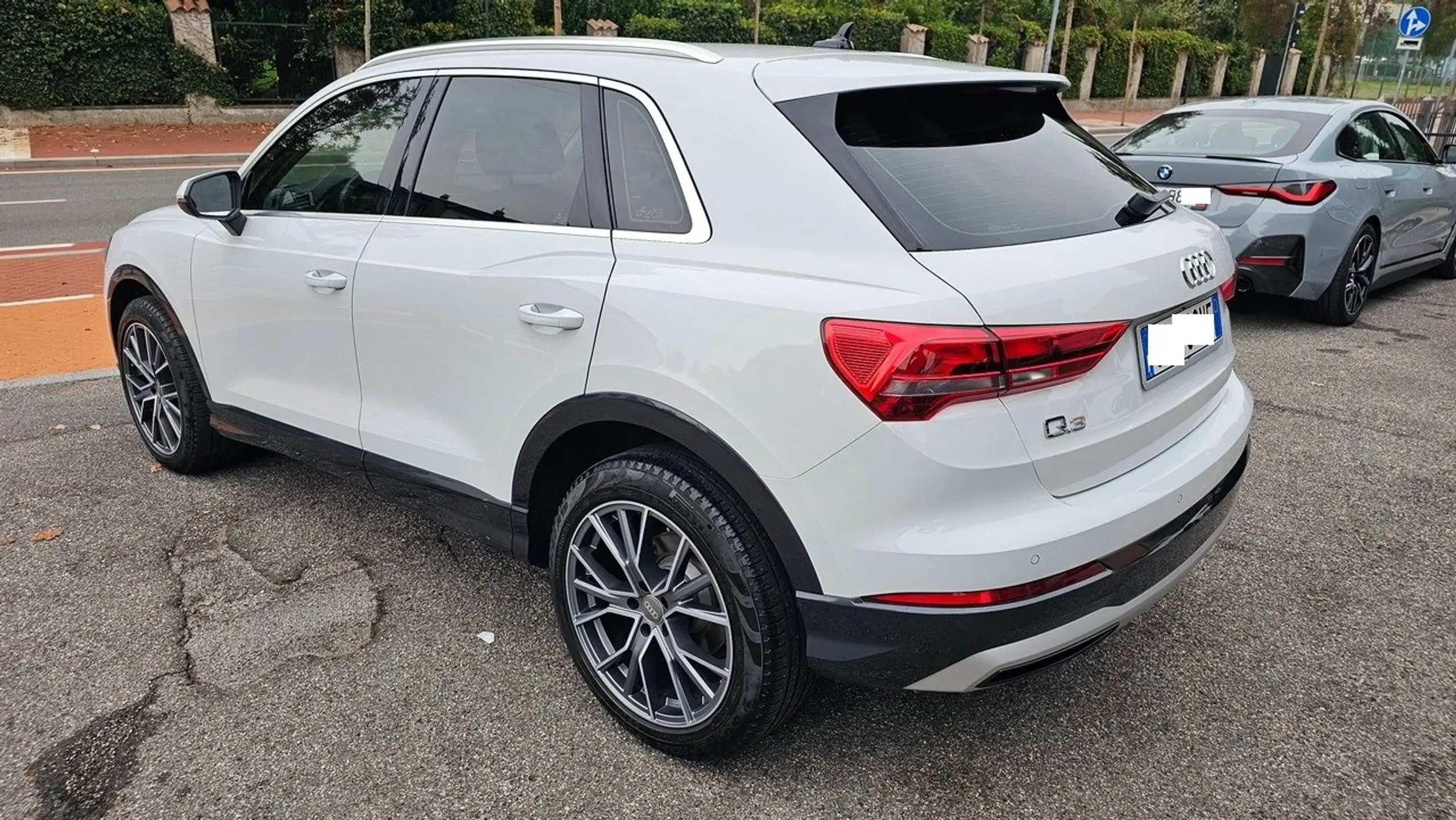 Audi - Q3