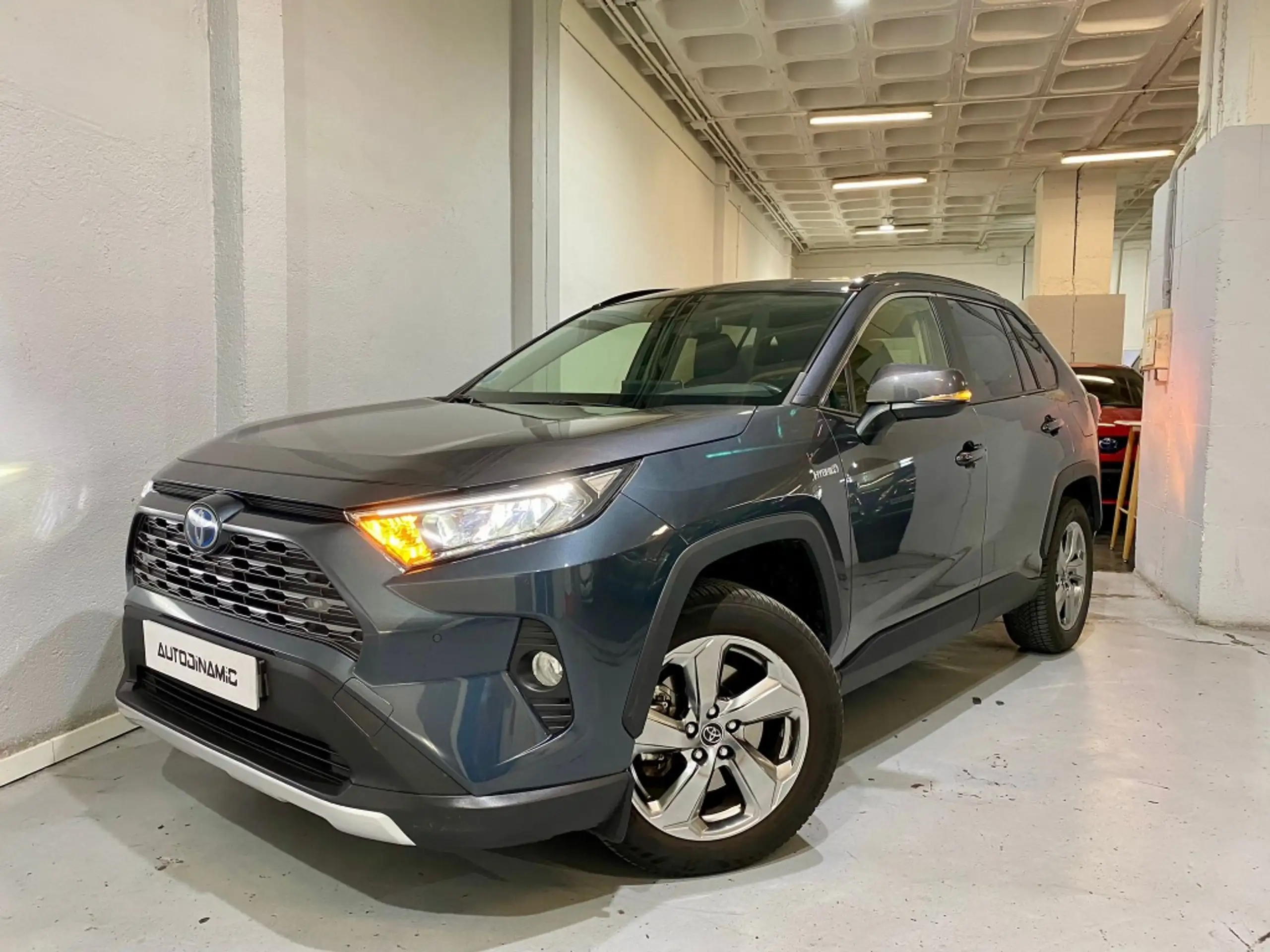 Toyota - RAV 4